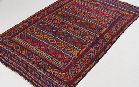 Facts about Laghari Kilims to Use Them in All Types of Home Décor