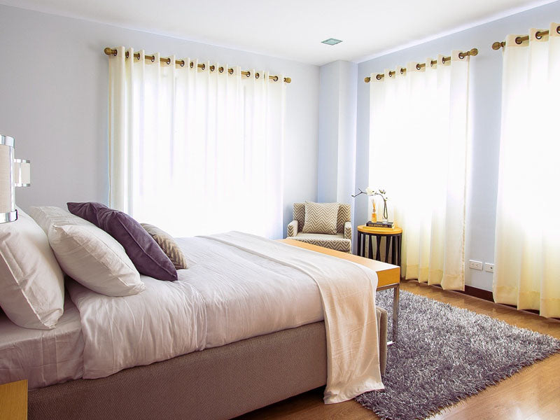 How to Decorate a Small Bedroom?