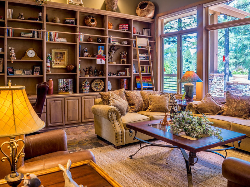 Some Must Have Items in an Interior Decor