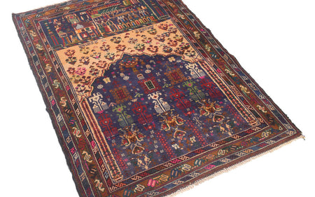 Prayer Rugs: An Essential Part of Every Muslim Home