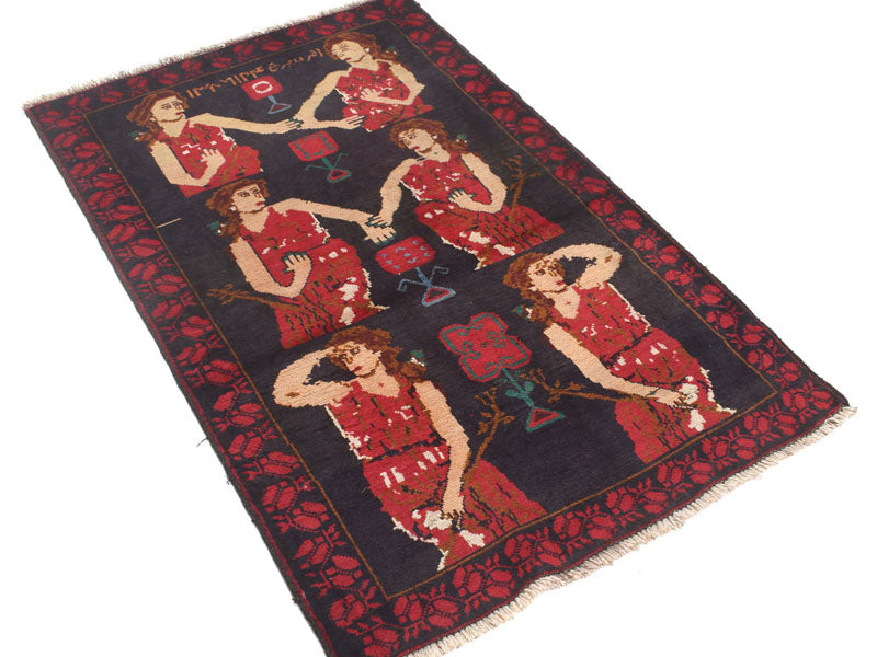 Fill Beauty and Coziness in Your Room with Pictorial Rugs