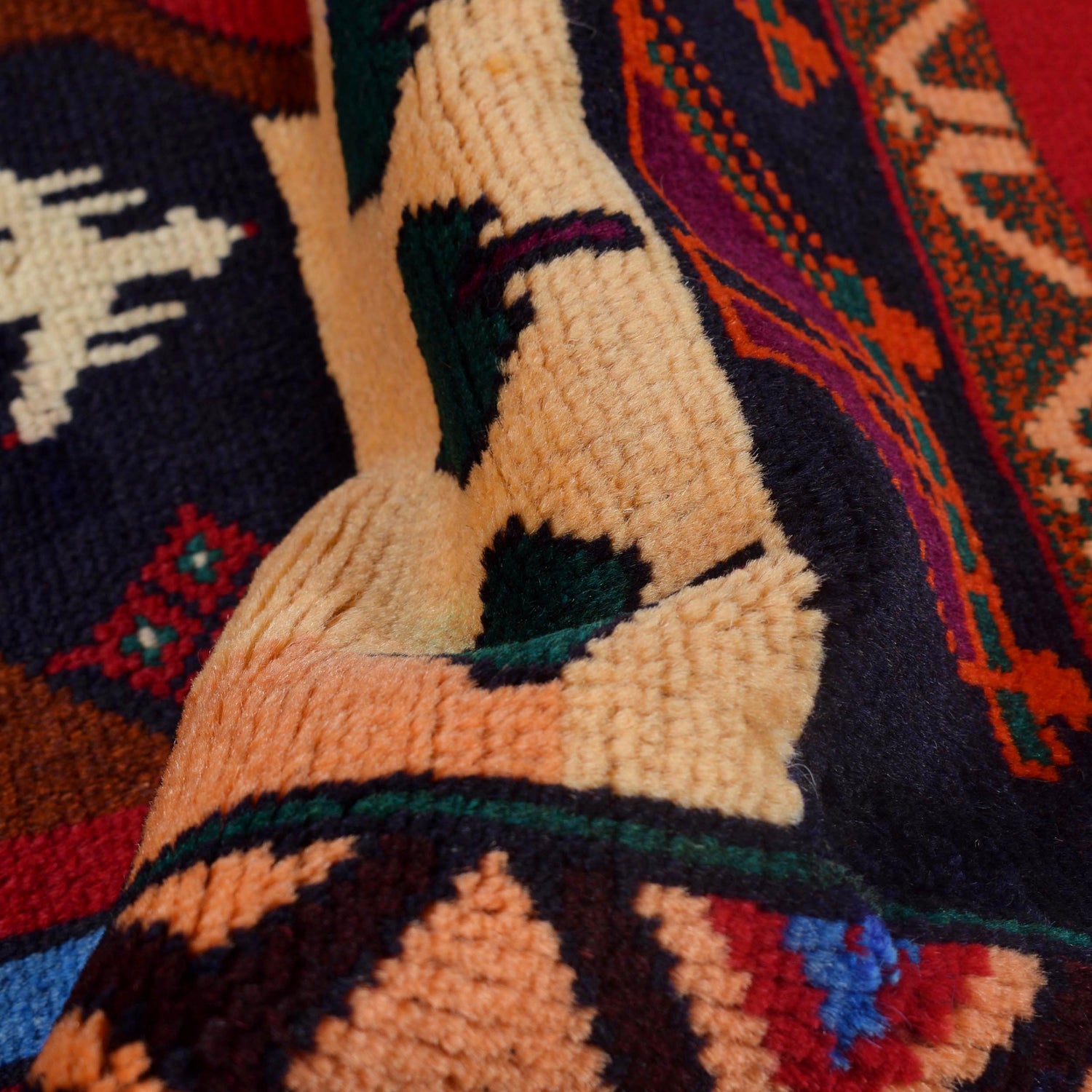 Handmade Picture Area Rug 3' 8" x 6' 6" ft / 111 x 198 cm - No. 11658