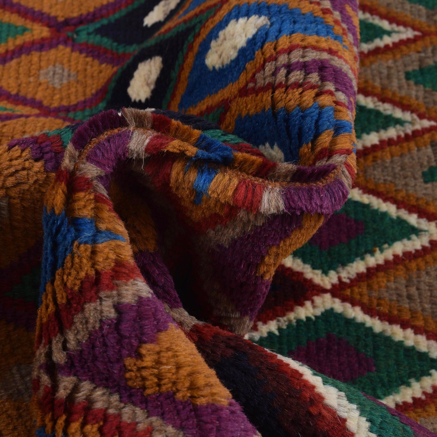 Baluch Small Size Rug 3' 6" x 4' 8" ft / 106 x 141 cm - No. AL228