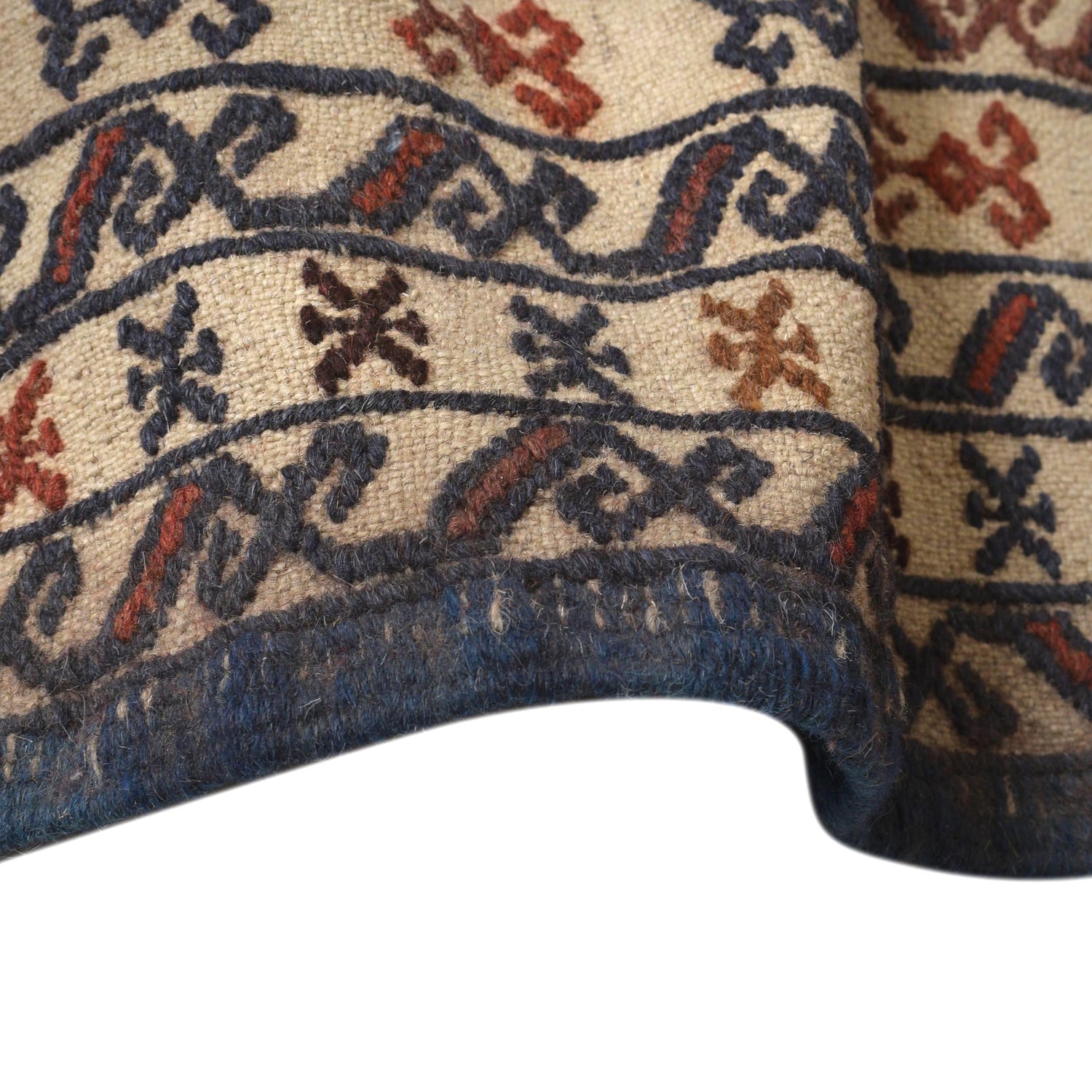 White Flat Weave Kelim 4' 5" x 5' 11" ft / 135 x 180 cm - No. 2356