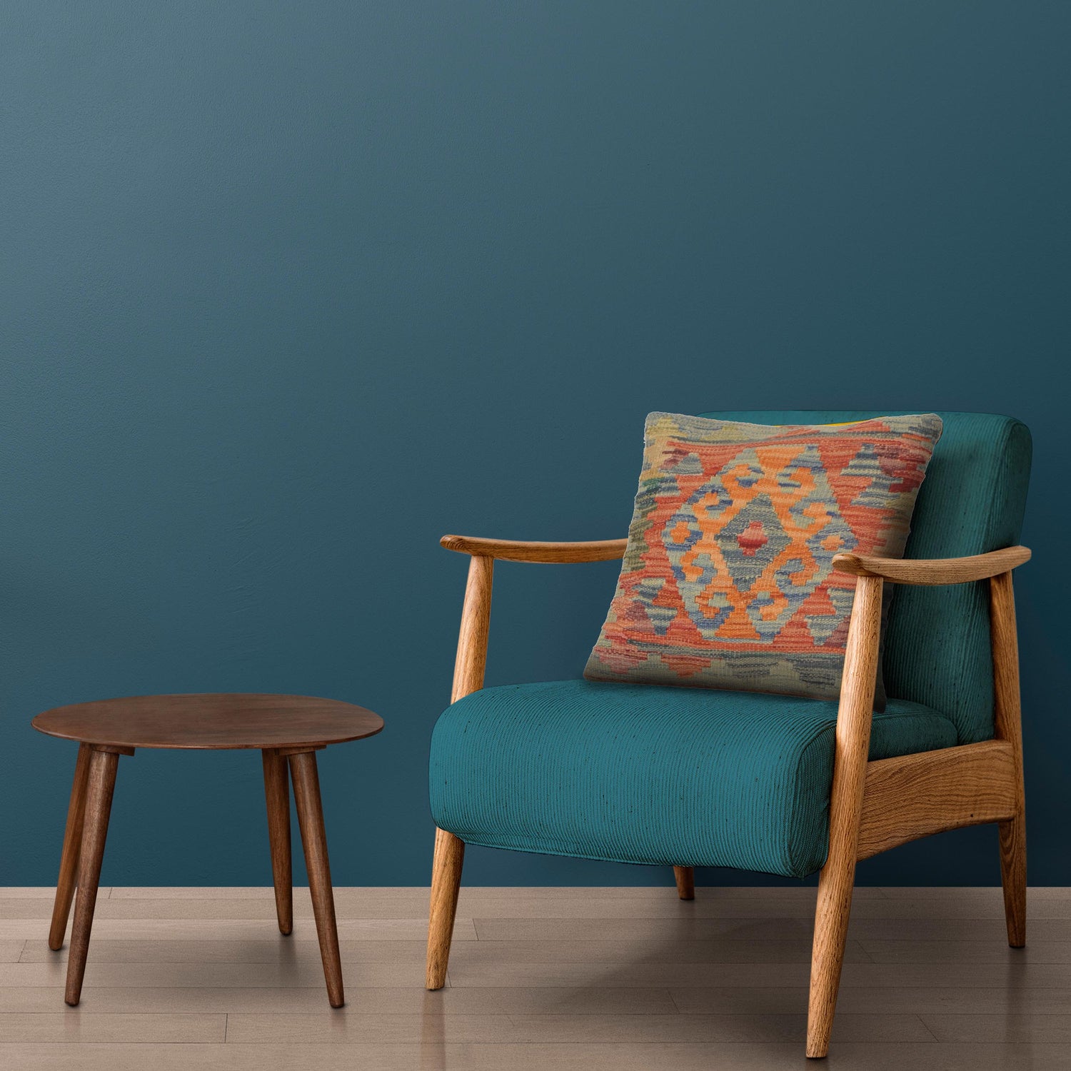 Turkish Design Kilim Cushion 1' 6" x 1' 6" ft / 45 x 46 cm - No. 34481