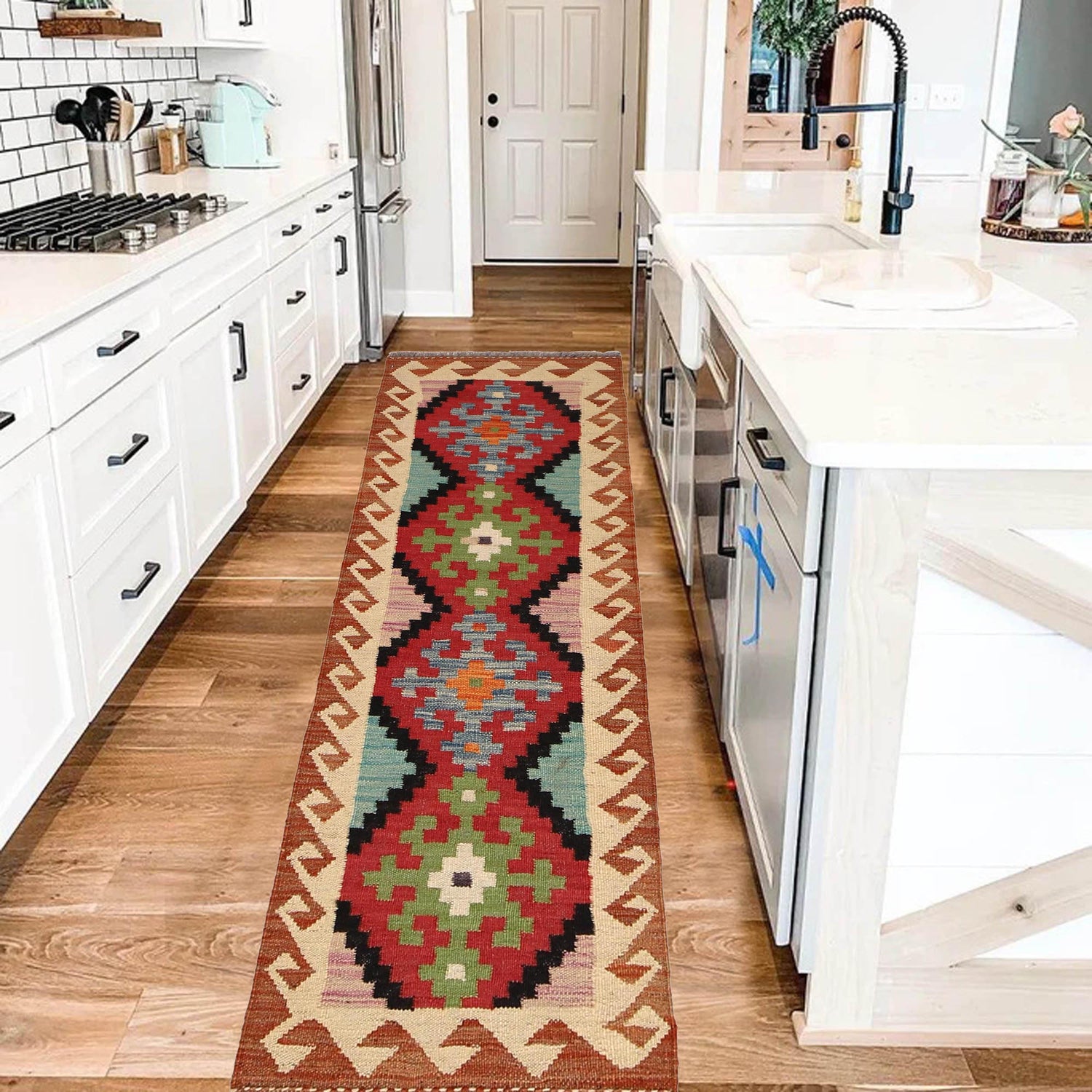 Short Kilim Runner 1' 7" x 4' 9" ft / 48 x 145 cm - No. B30616