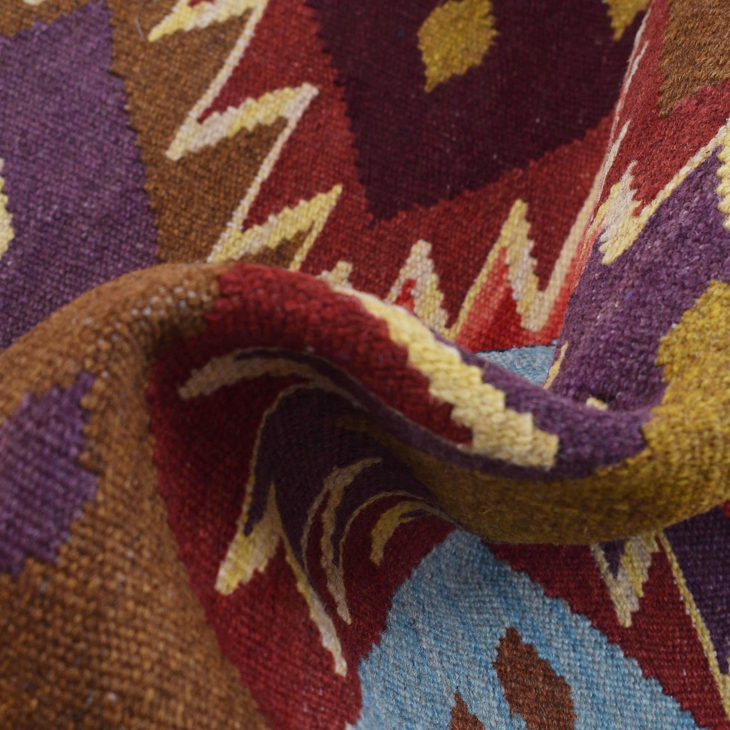 Short Kilim Runner 2' 7" x 6' 4" ft / 80 x 193 cm - No. G29668