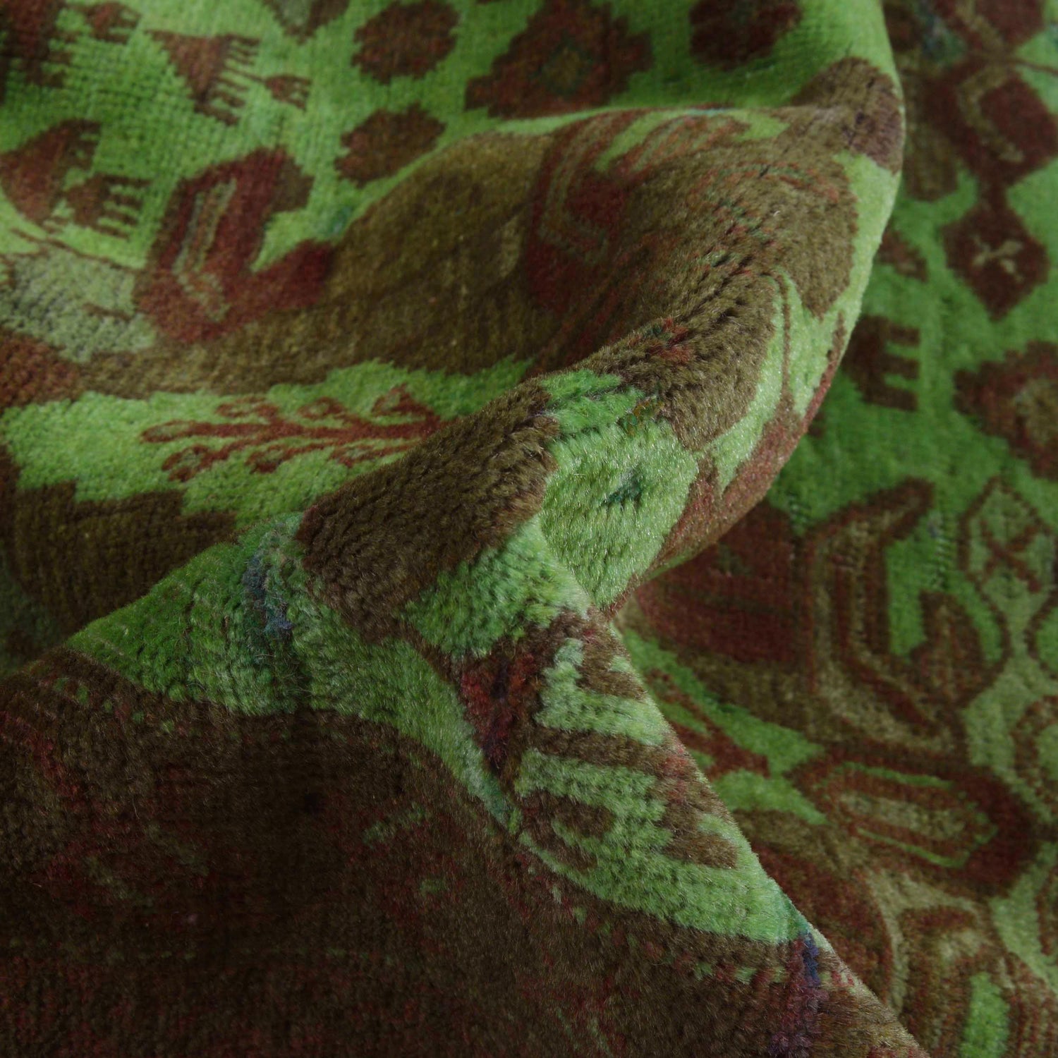 Green Color Overdyed 3' 11" x 5' 7" ft / 120 x 170 cm - No. G29737