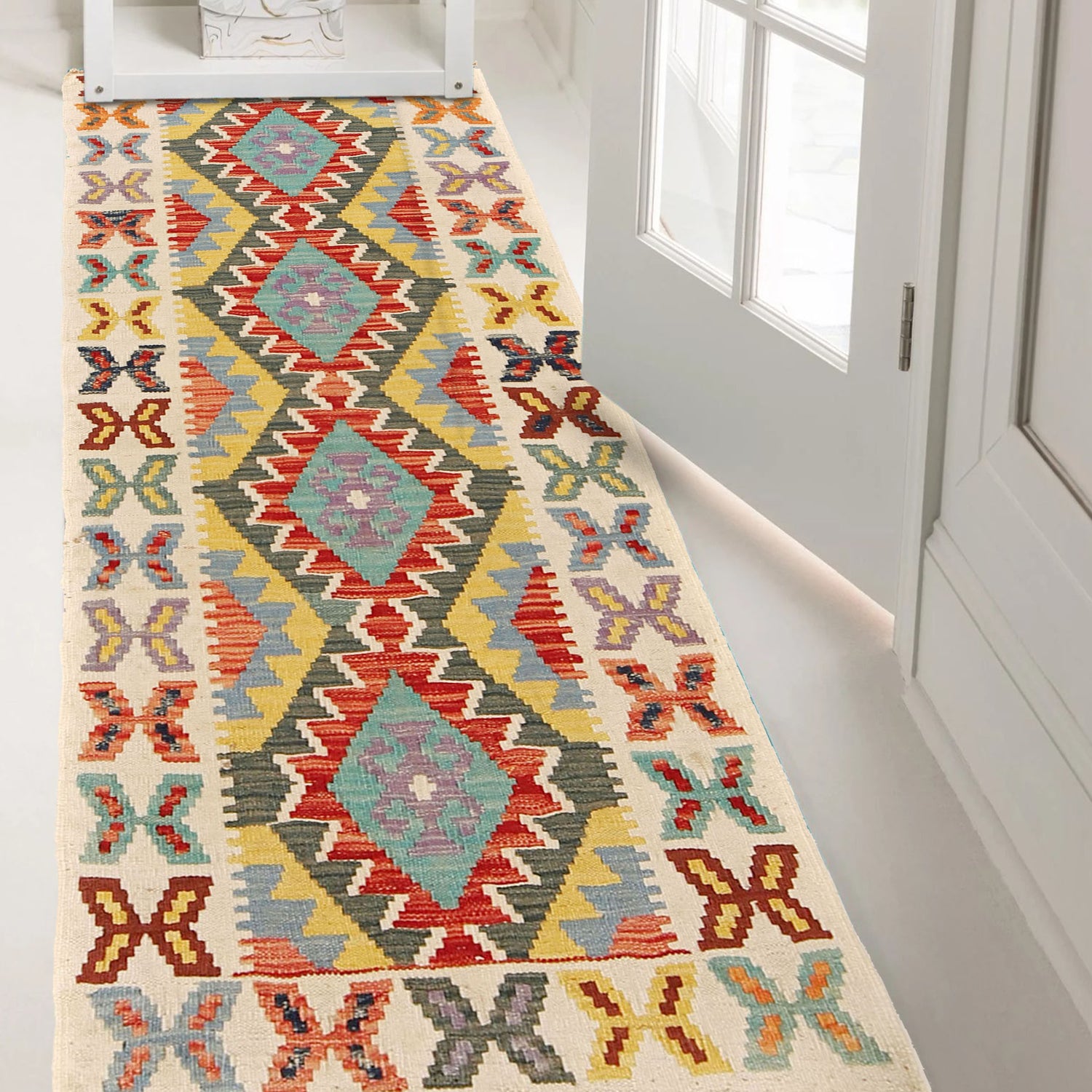 Short Kilim Runner 2' 2"x 5' 11" ft / 66 x 180 cm - No. G31643