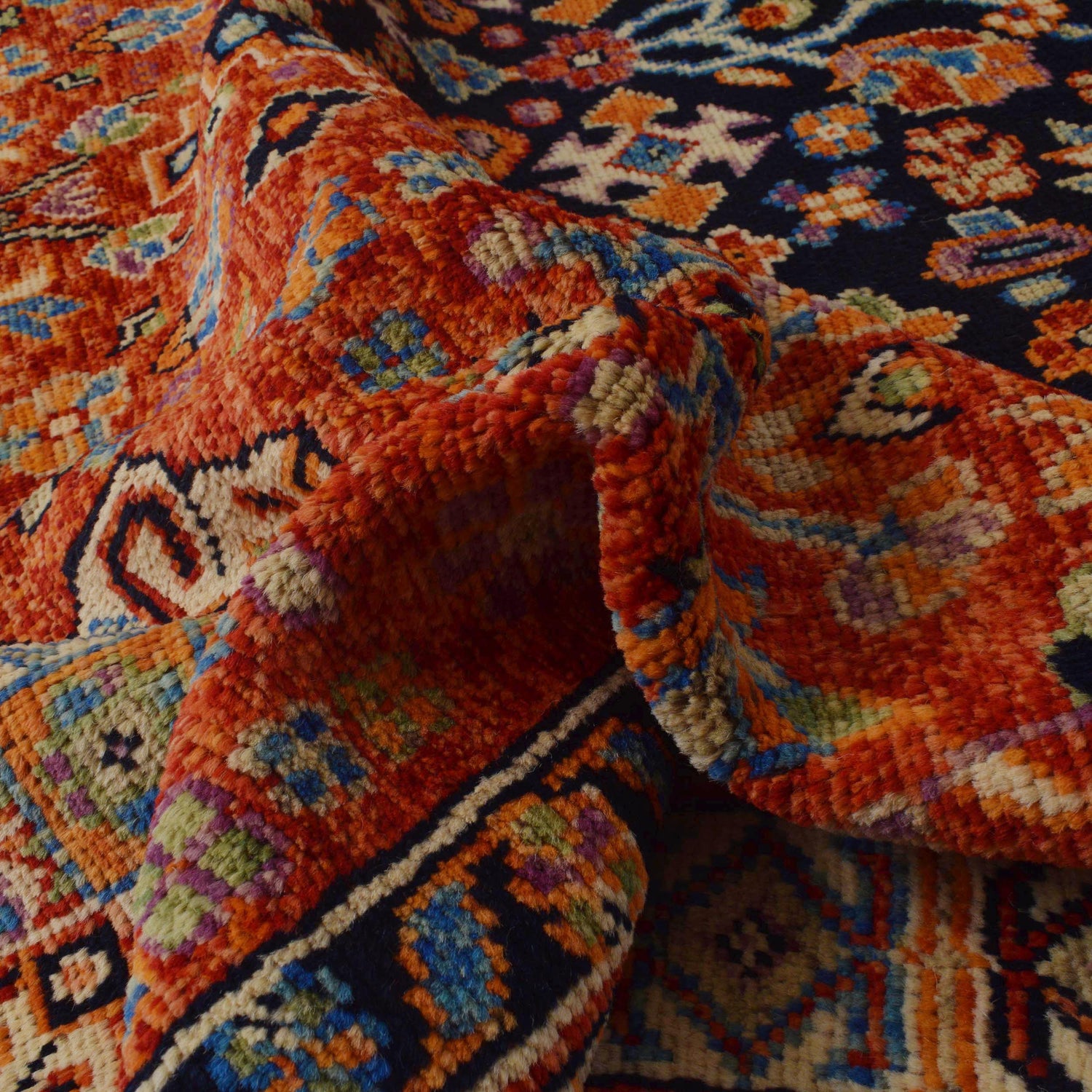 Shirazi Hand Knotted Carpet 6' 8" x 9' 9" ft / 203 x 298 cm - No. G36493