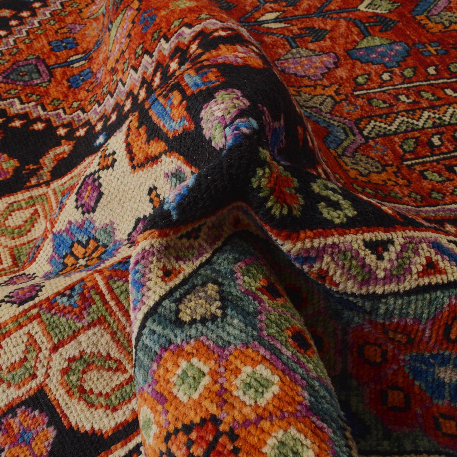 Shirazi Hand Knotted Carpet 6' 6" x 9' 9" ft / 198 x 296 cm - No. G36496