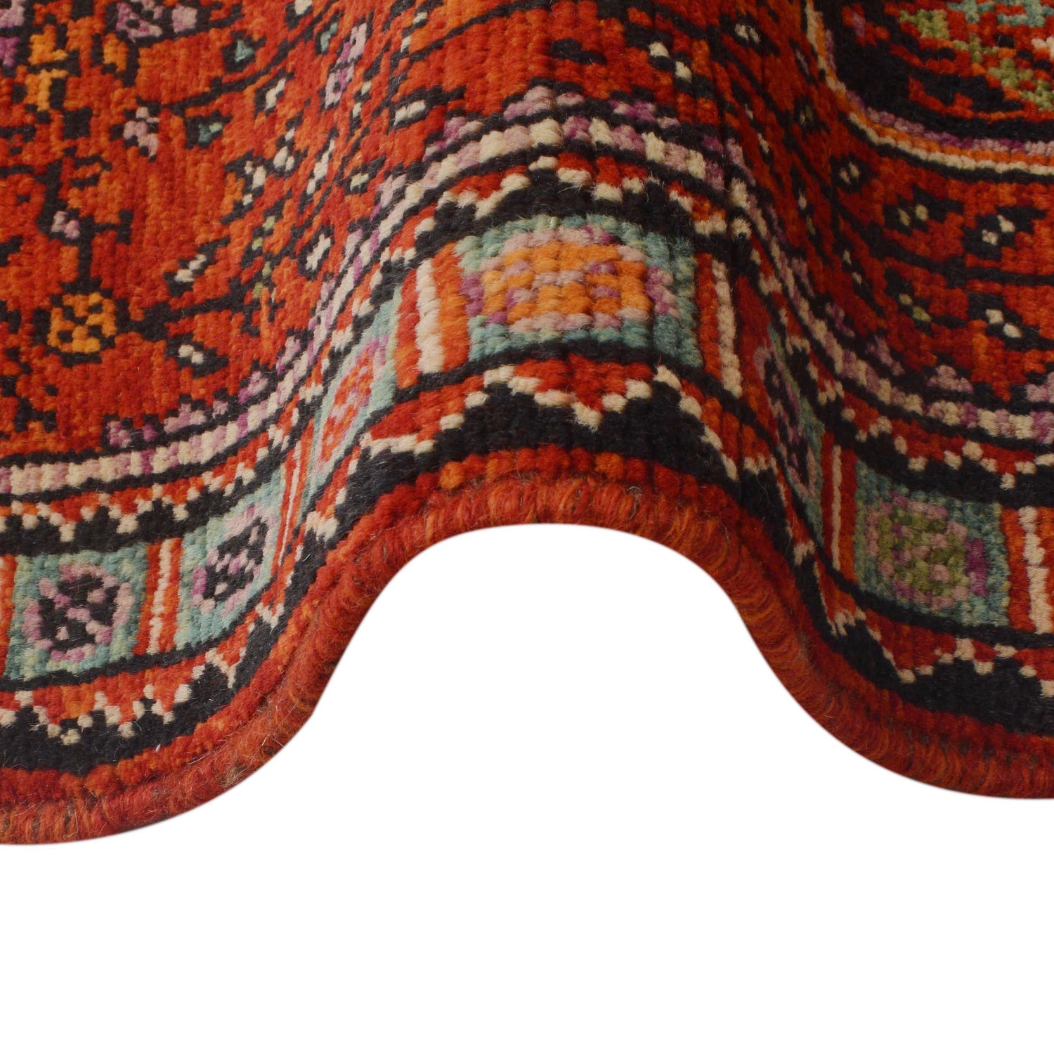 Rich Red Color Shiraz Carpet Runner 2' 7" x 9' 7" ft / 80 x 293 cm - No. G36500