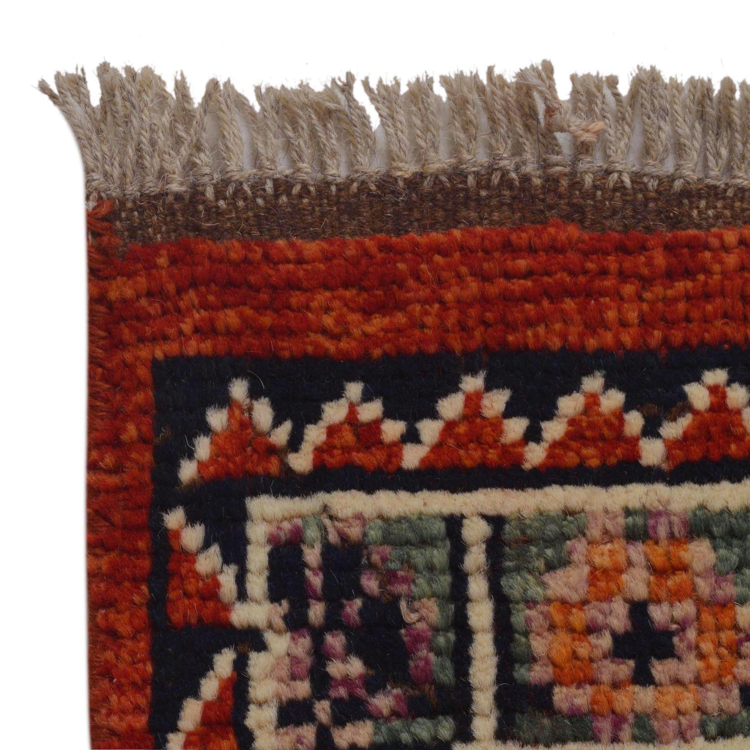 Rich Red Color Shiraz Carpet 3' 11" x 5' 10" ft / 120 x 177 cm - No. G36506