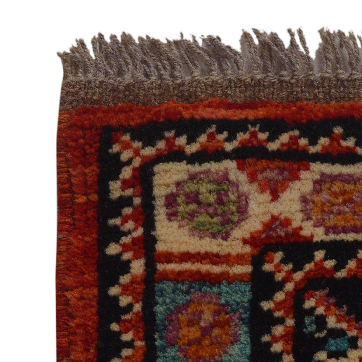 Rich Red Color Shiraz Carpet 3' 3" x 4' 9" ft / 99 x 144 cm - No. G36507