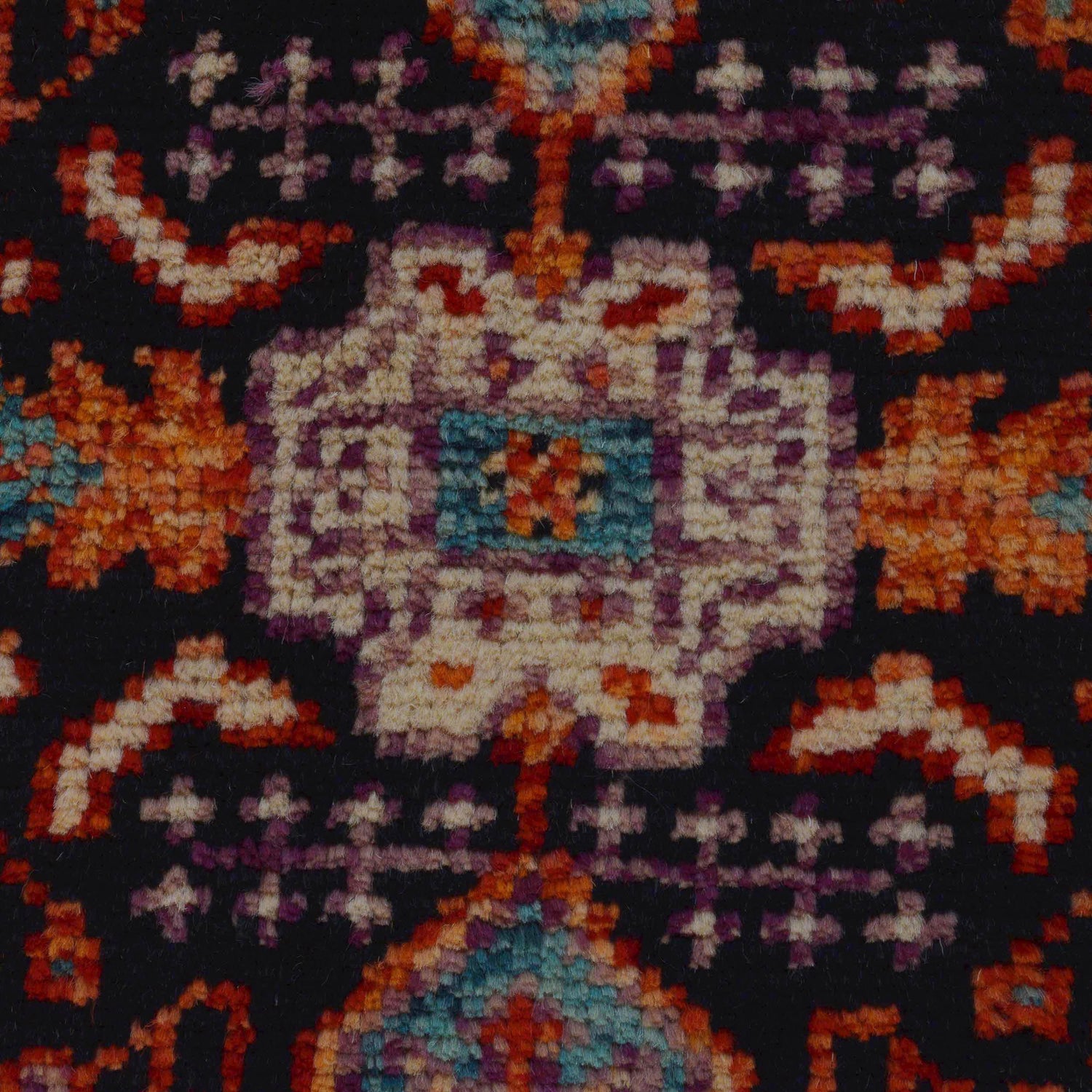 Rich Red Color Shiraz Carpet 3' 3" x 4' 9" ft / 99 x 144 cm - No. G36507