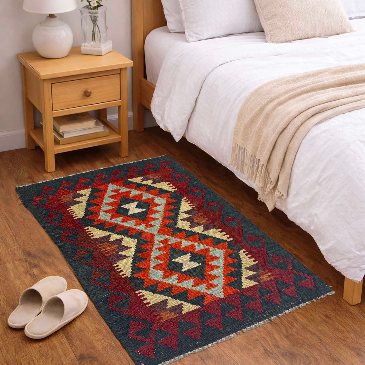 Handmade Turkish Design Wool Kilim 2' 1" x 2' 11" ft / 63 x 89 cm - No. G38849