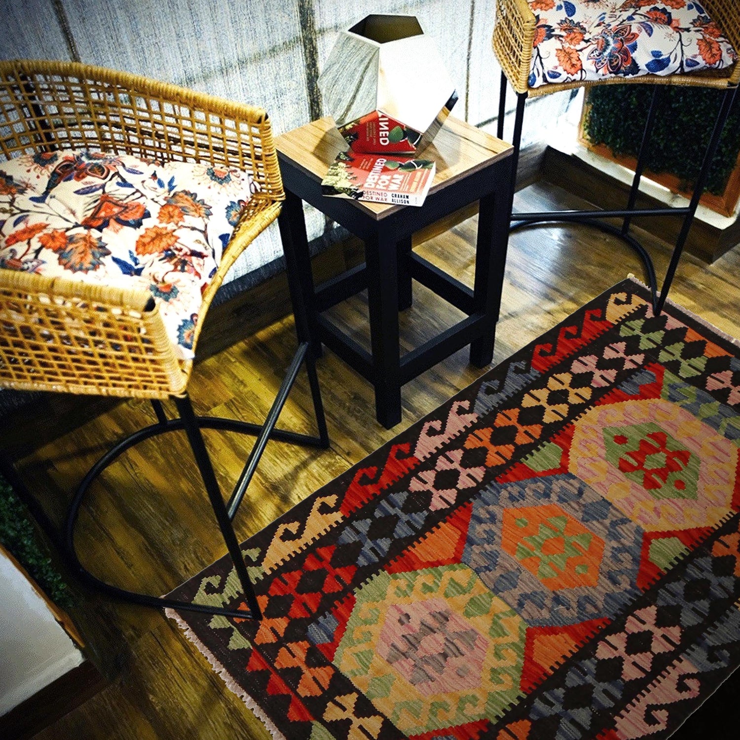 Handmade Turkish Design Wool Kilim 3' 4" x 4' 9" ft / 102 x 146 cm - No. P34987