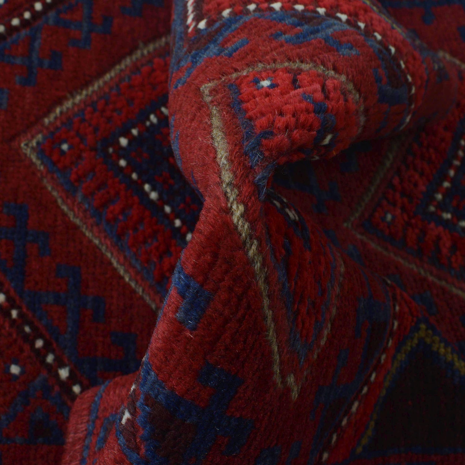 Traditional Mashwani Runner Carpet 2' 1" x 8' 2" ft / 63 x 250 cm - No. P36091