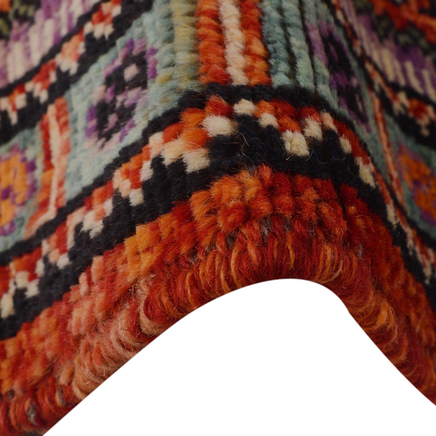 Rich Red Color Shiraz Carpet 3' 5" x 4' 9" ft / 103 x 144 cm - No. P36257