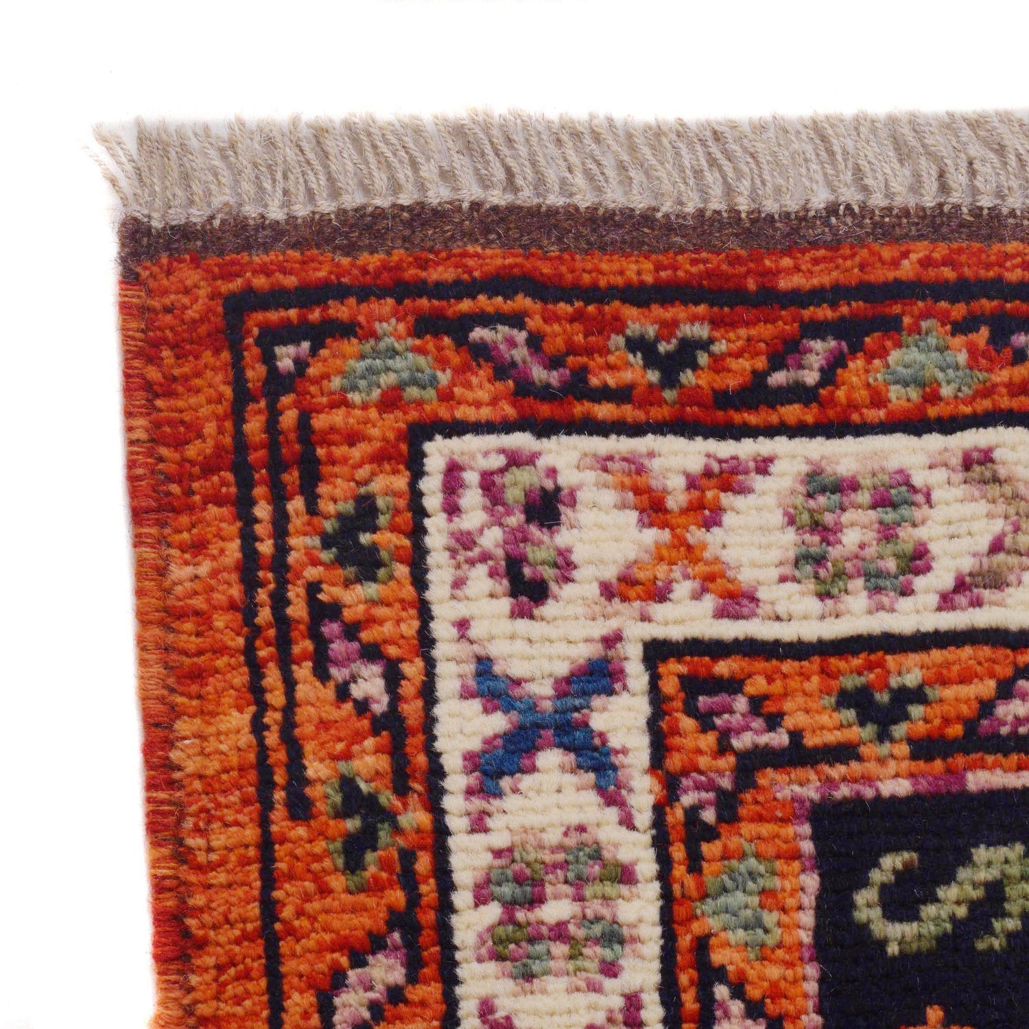 Rich Red Color Shiraz Carpet 5' 1" x 6' 4" ft / 156 x 194 cm - No. P36361