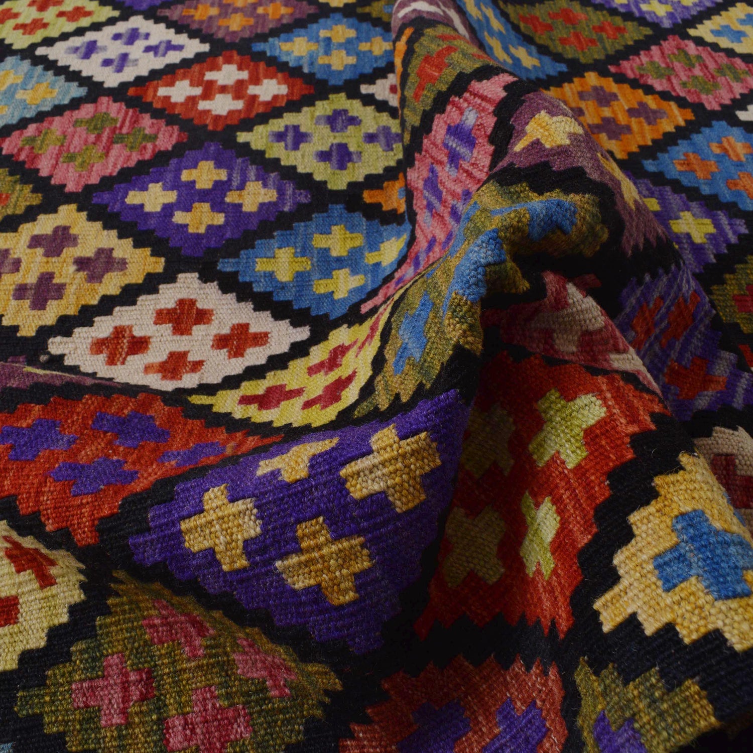 Hand Woven Wool Kelim 3' 5" x 5' 0" ft / 103 x 152 cm - No. P36392