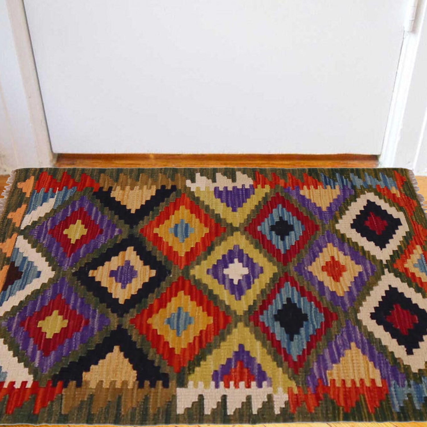 Handmade Vegetable Kilim 1' 10" x 3' 3" ft / 55 x 98 cm - No. P36475
