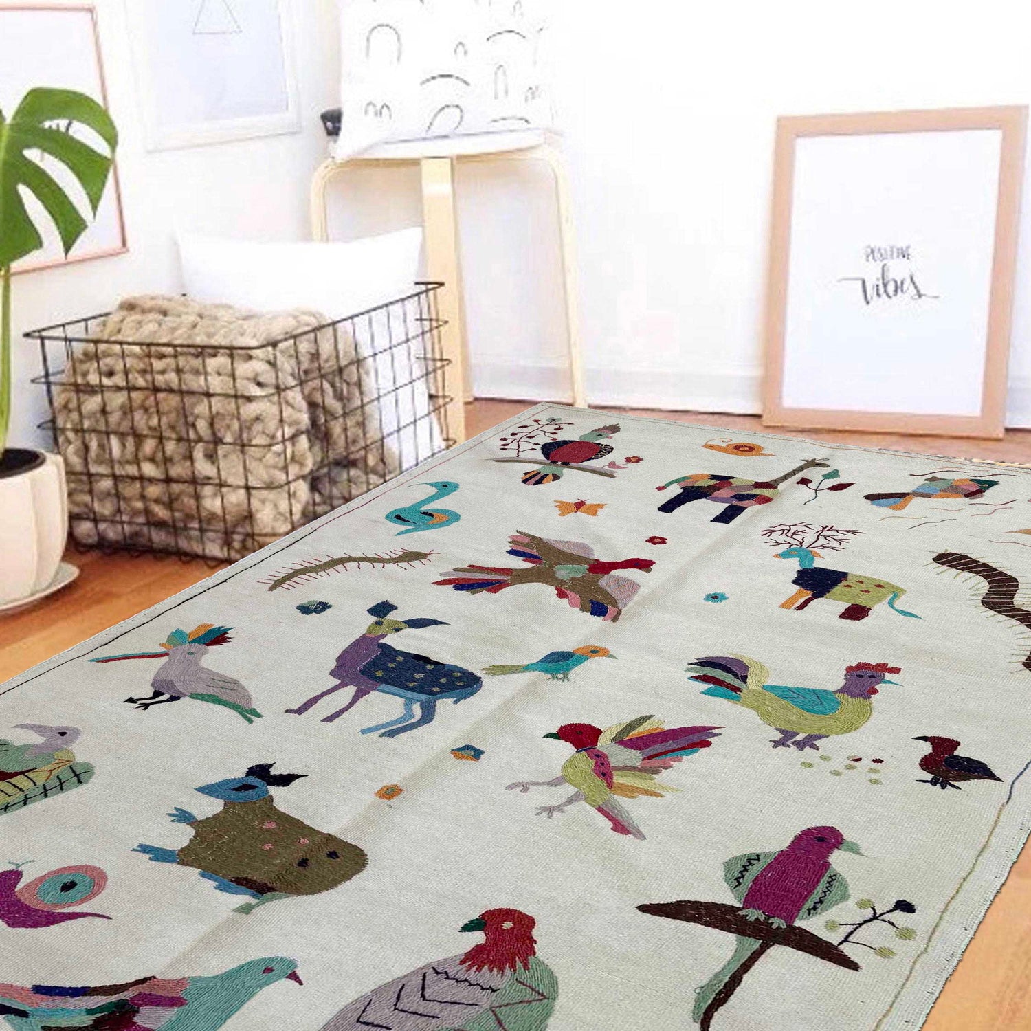 Design Embroidery Kilim 3' 11" x 6' 3" ft / 119 x 191 cm - No. P36723