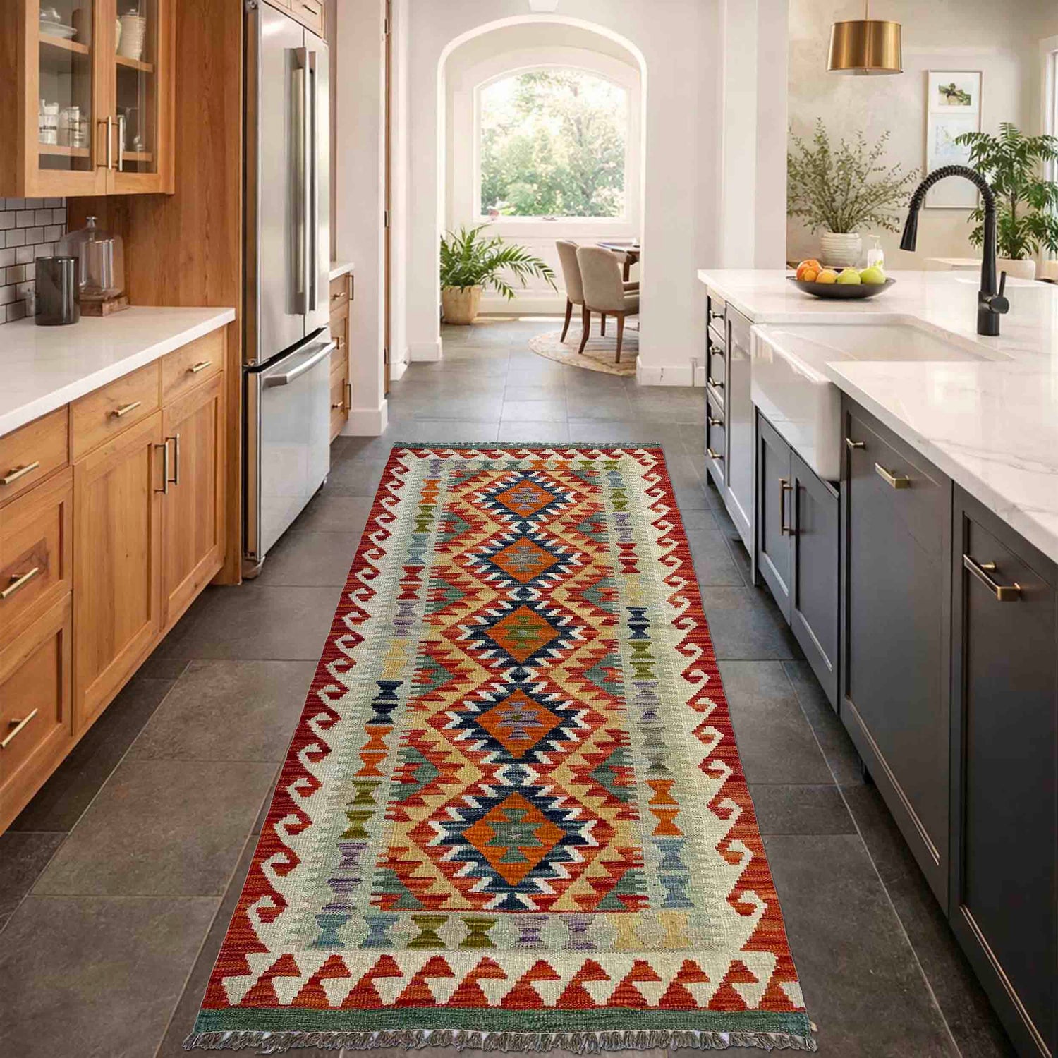 Short Kilim Runner 2' 9" x 6' 5" ft / 85 x 196 cm - No. P37068