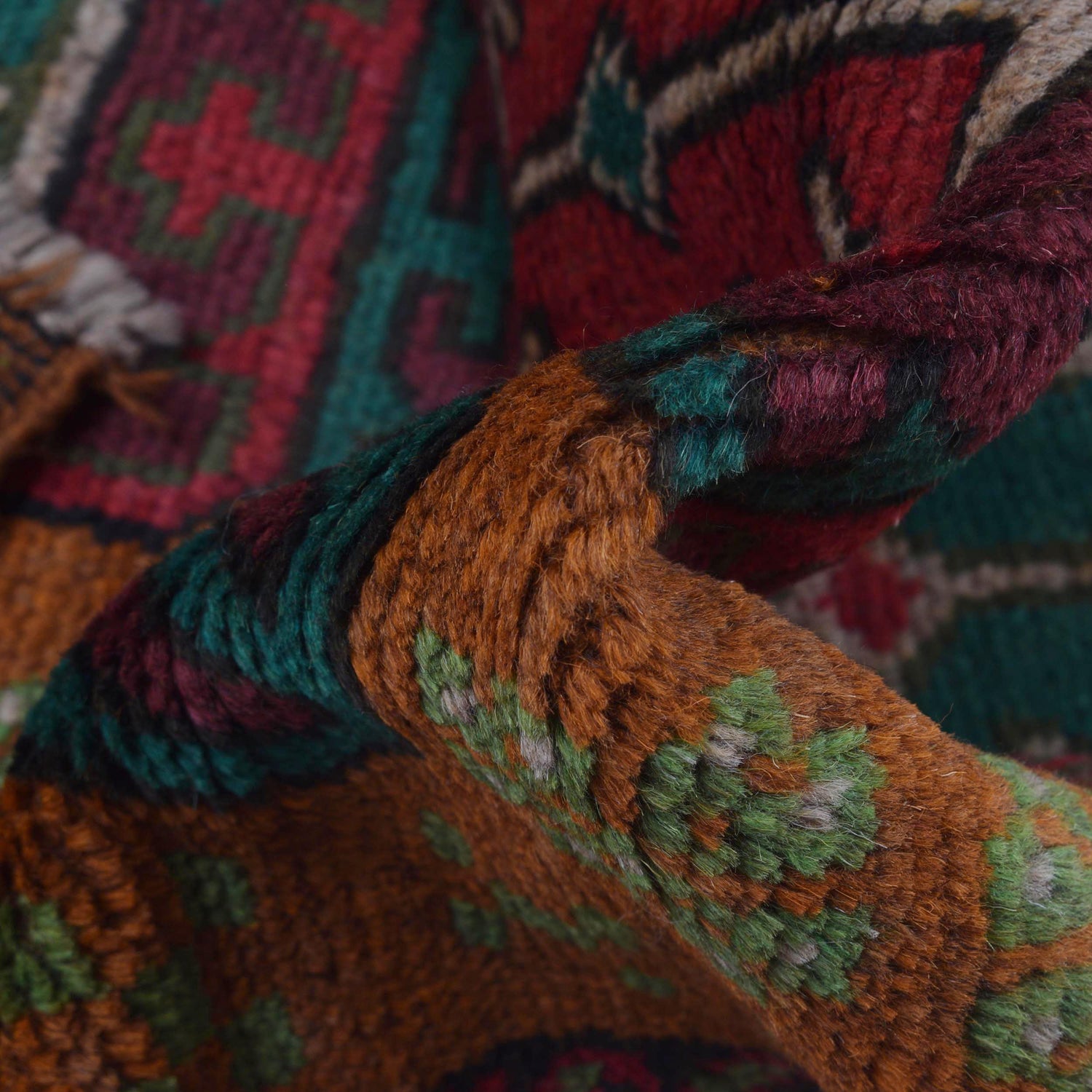 Traditional Handwoven Baluch Runner 2' 2" x 6' 7" ft / 65 x 201 cm - No. R18320