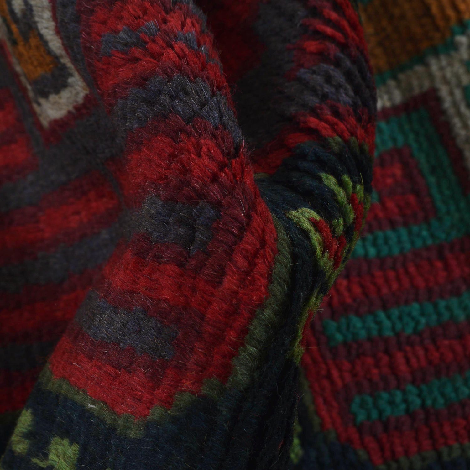 Traditional Handwoven Baluch Runner 2' 1" x 6' 7" ft / 64 x 200 cm - No. R18327