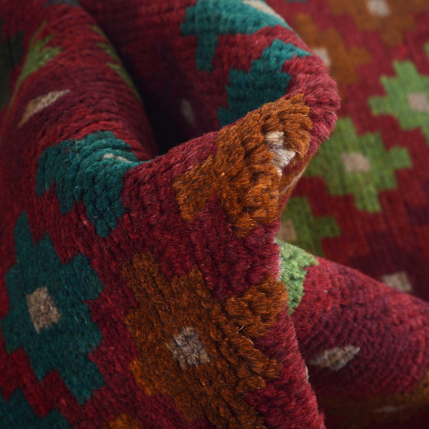 Traditional Handwoven Baluch Runner 2' 2" x 6' 6" ft / 67 x 198 cm - No. R18407