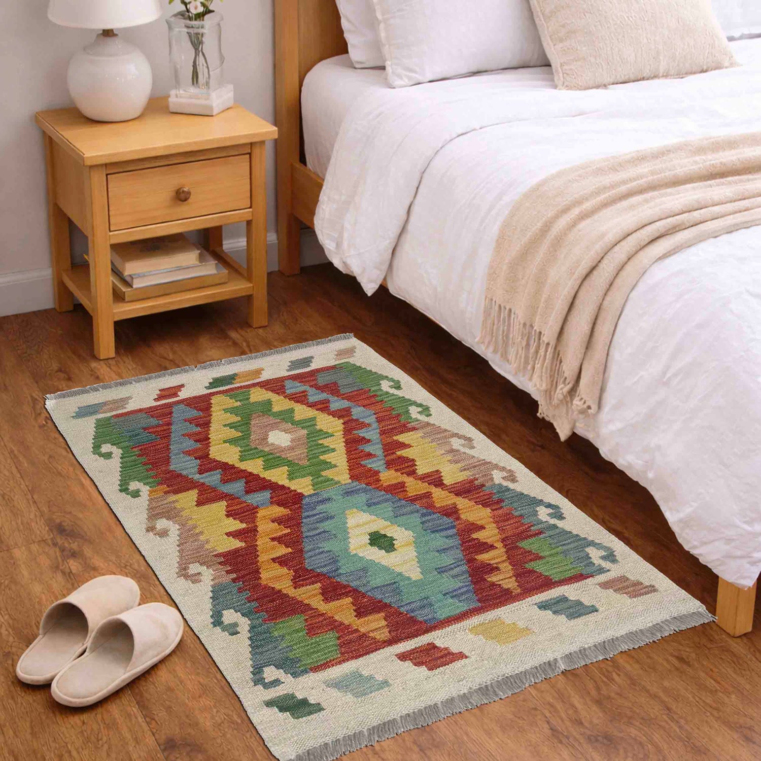 Hand Woven Wool Kelim 2' 0" x 3' 0" ft / 62 x 92 cm - No. R38431