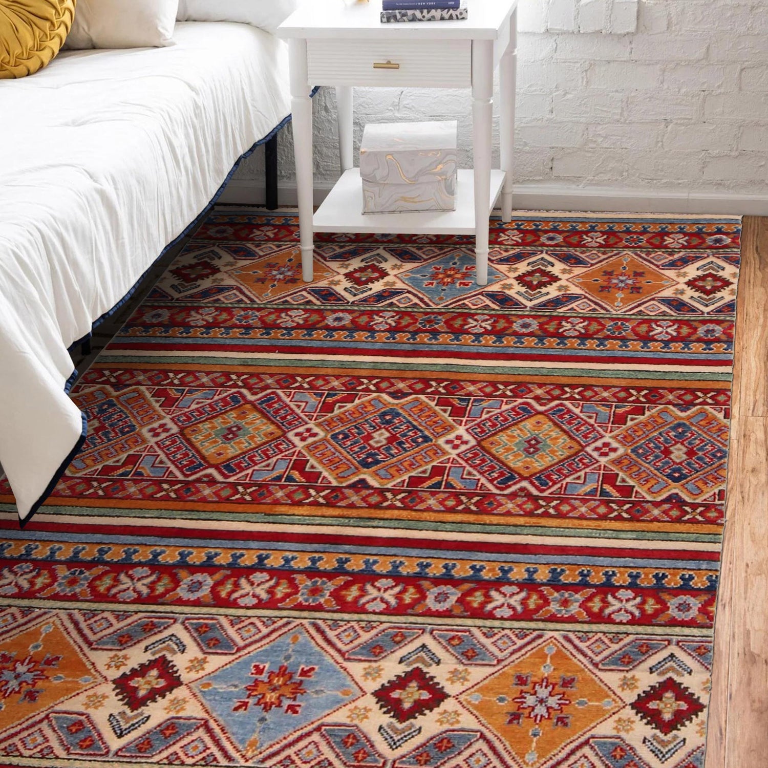 Hand Knotted Khurjeen Oriental Rug 4' 0" x 5' 11" ft / 121 x 179 cm - No. W34080