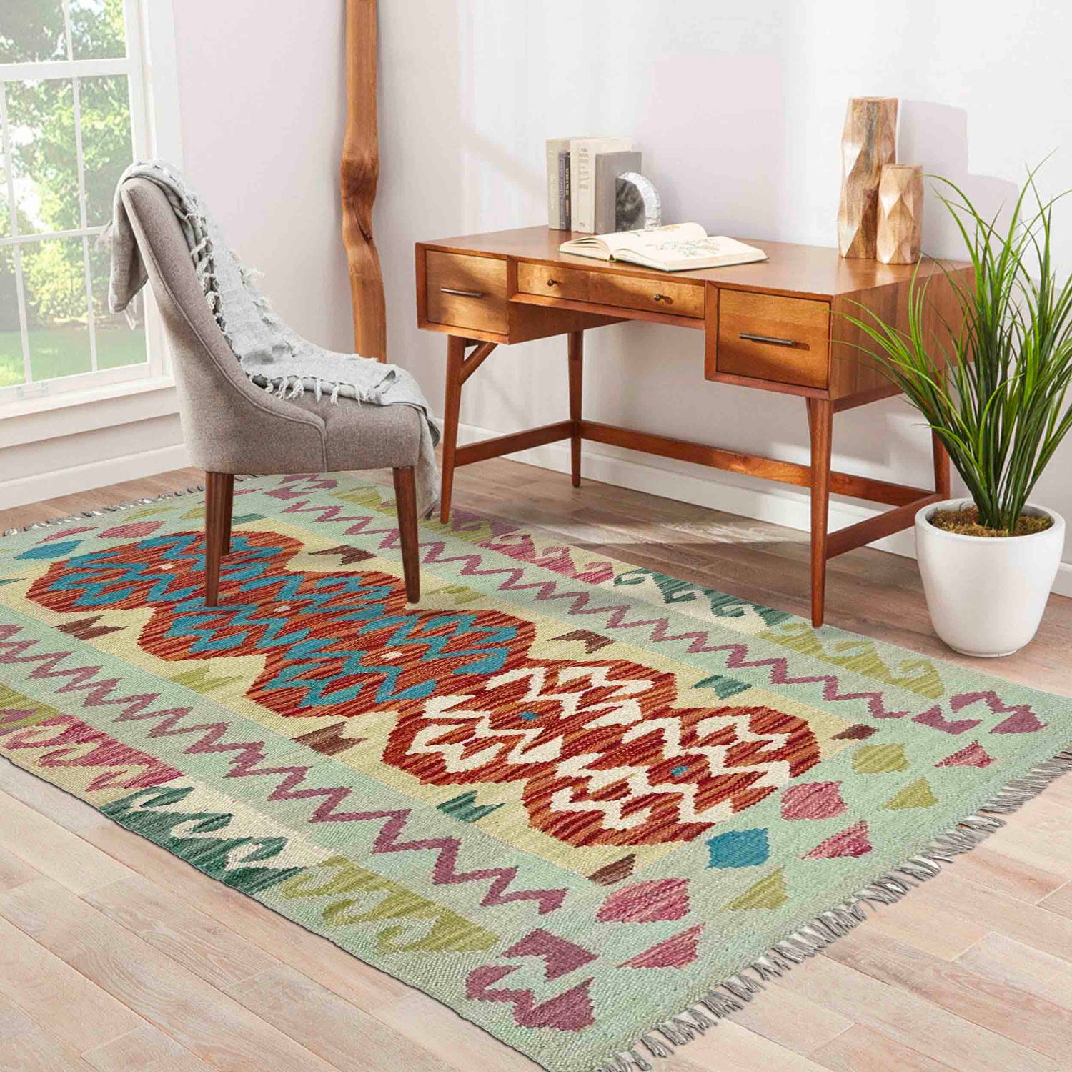 Hand Woven Wool Kelim 2' 7" x 4' 0" ft / 79 x 121 cm - No. Y39201
