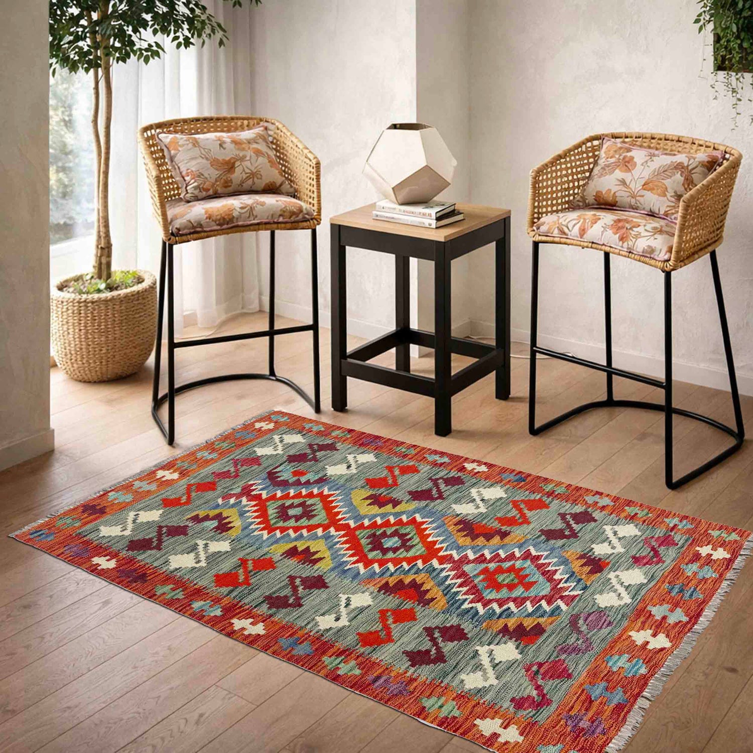 Handmade Turkish Design Wool Kilim 3' 9" x 4' 11" ft / 114 x 149 cm - No. Y39361