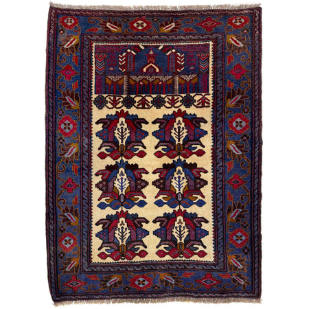 Traditional Baloch Rug 3' 7" x 4' 6" ft / 108 x 137 cm - No. Y39567