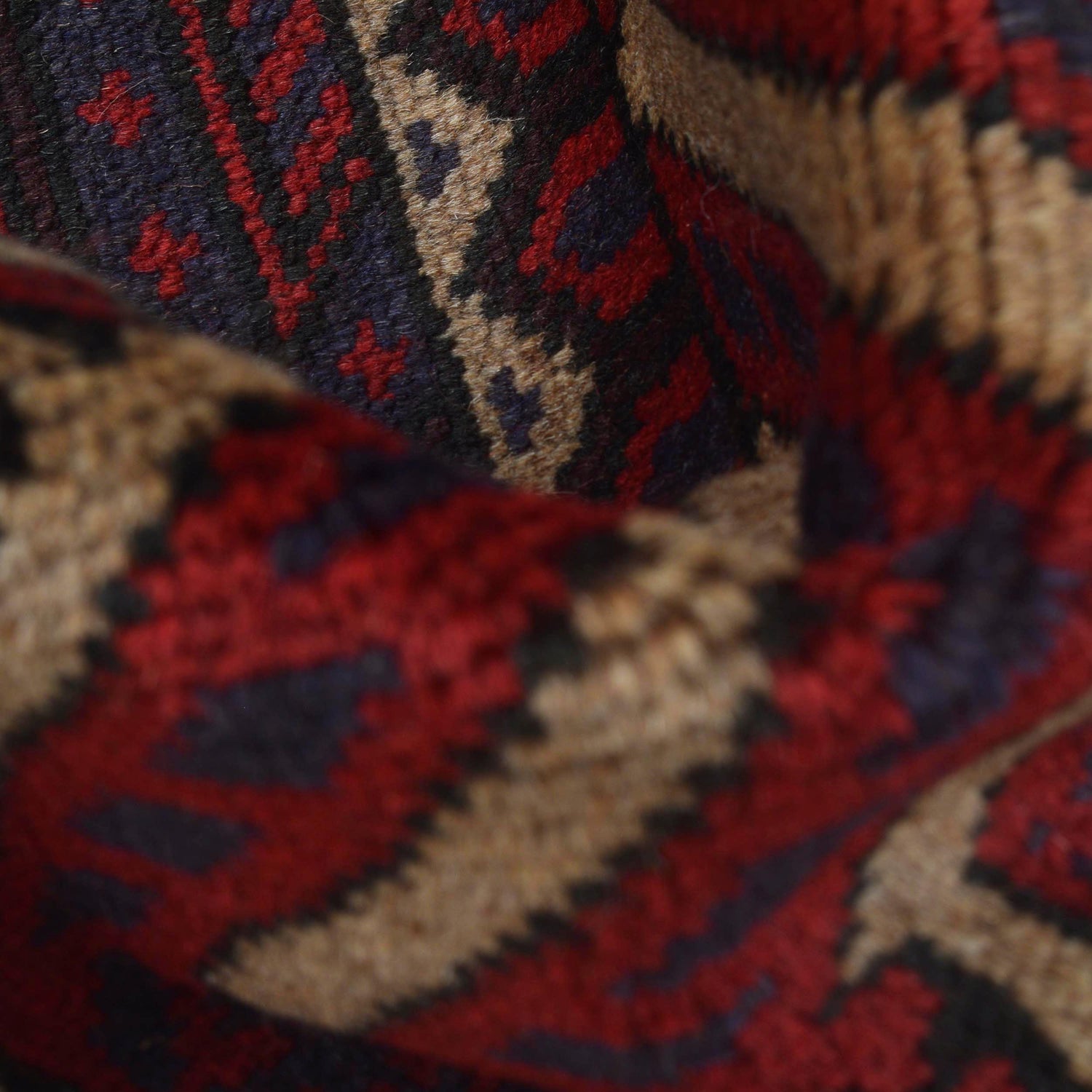 Small Prayer Carpet 2' 8" x 4' 9" ft / 81 x 144 cm - B16151