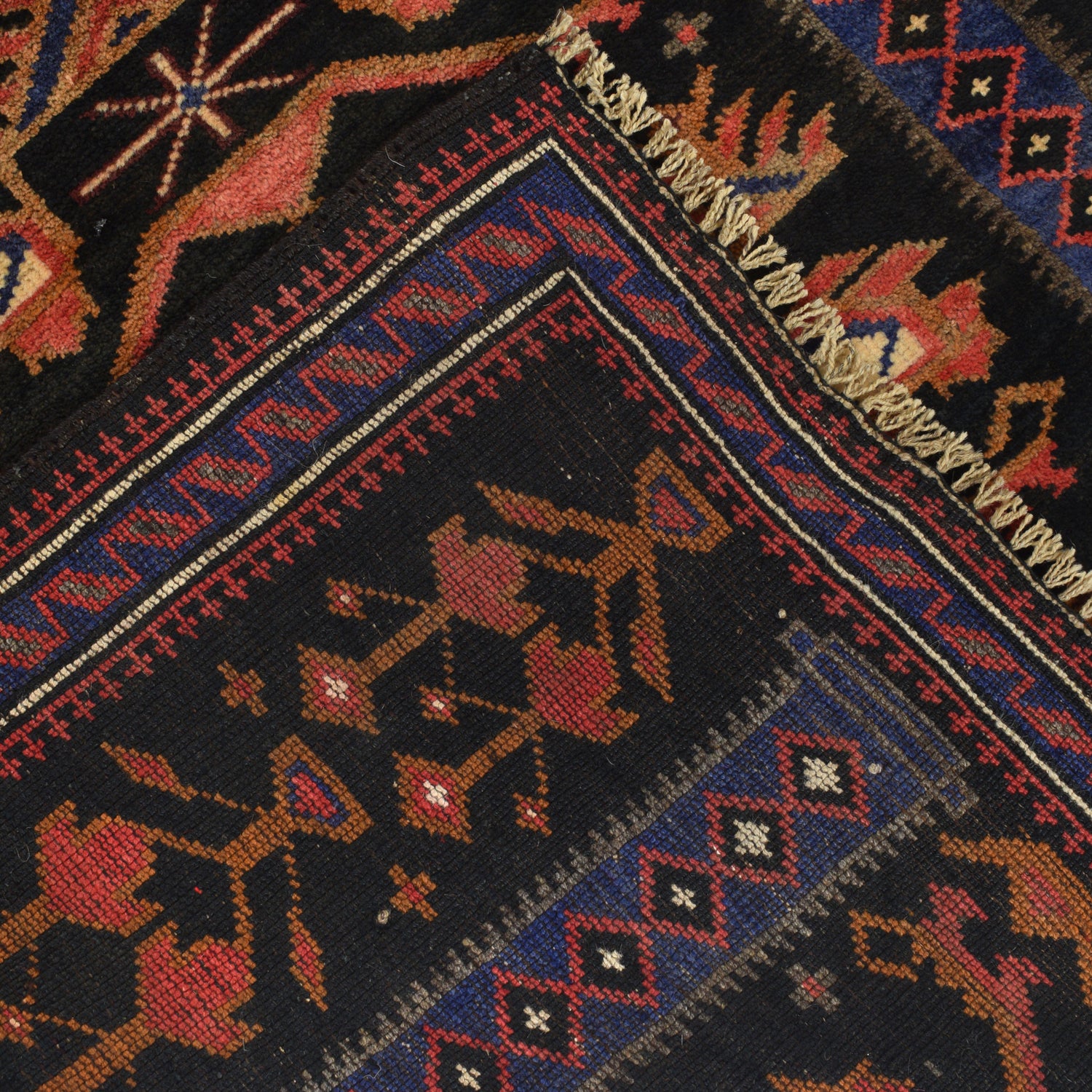 Tribal Baloch Rug 3' 8" x 5' 3" ft / 113 x 161 cm - No. B20398