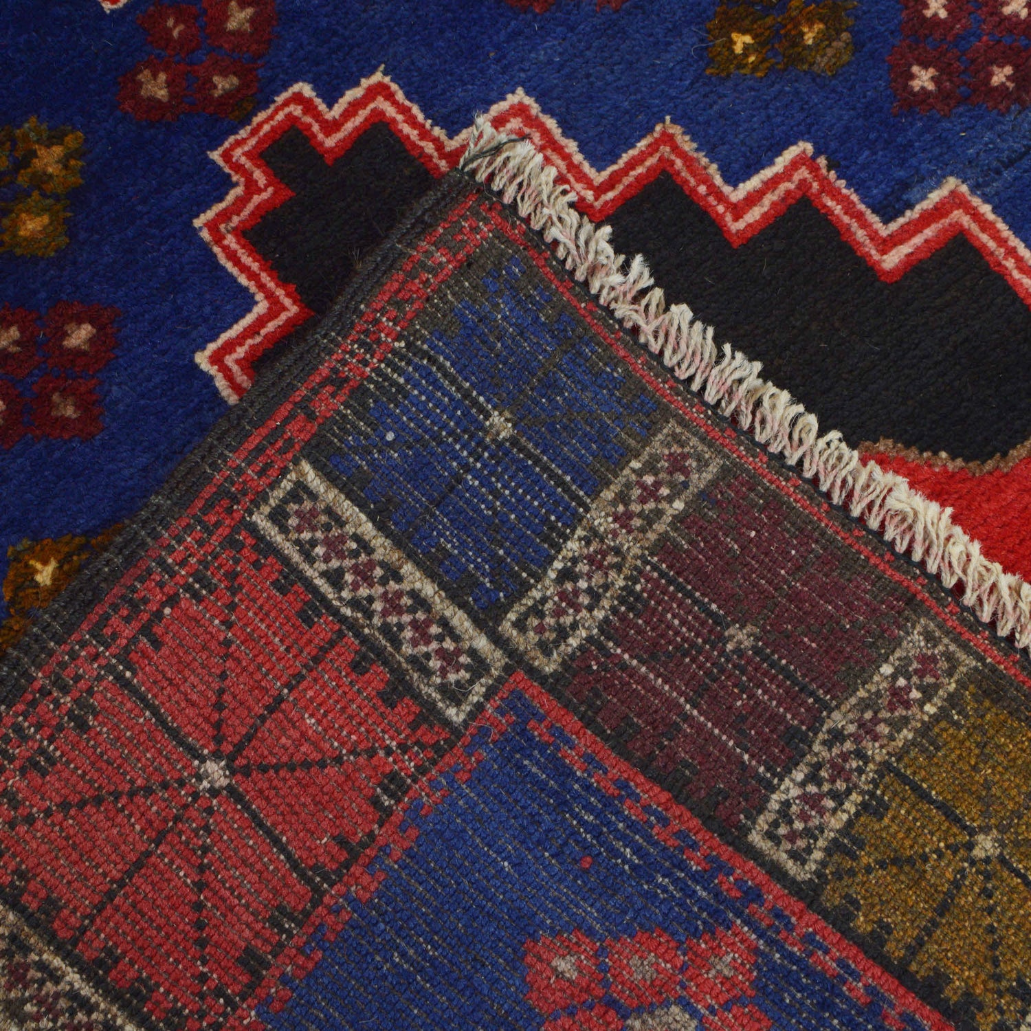 Tribal Baloch Rug 3' 8" x 5' 4" ft / 111 x 163 cm - No. B20434