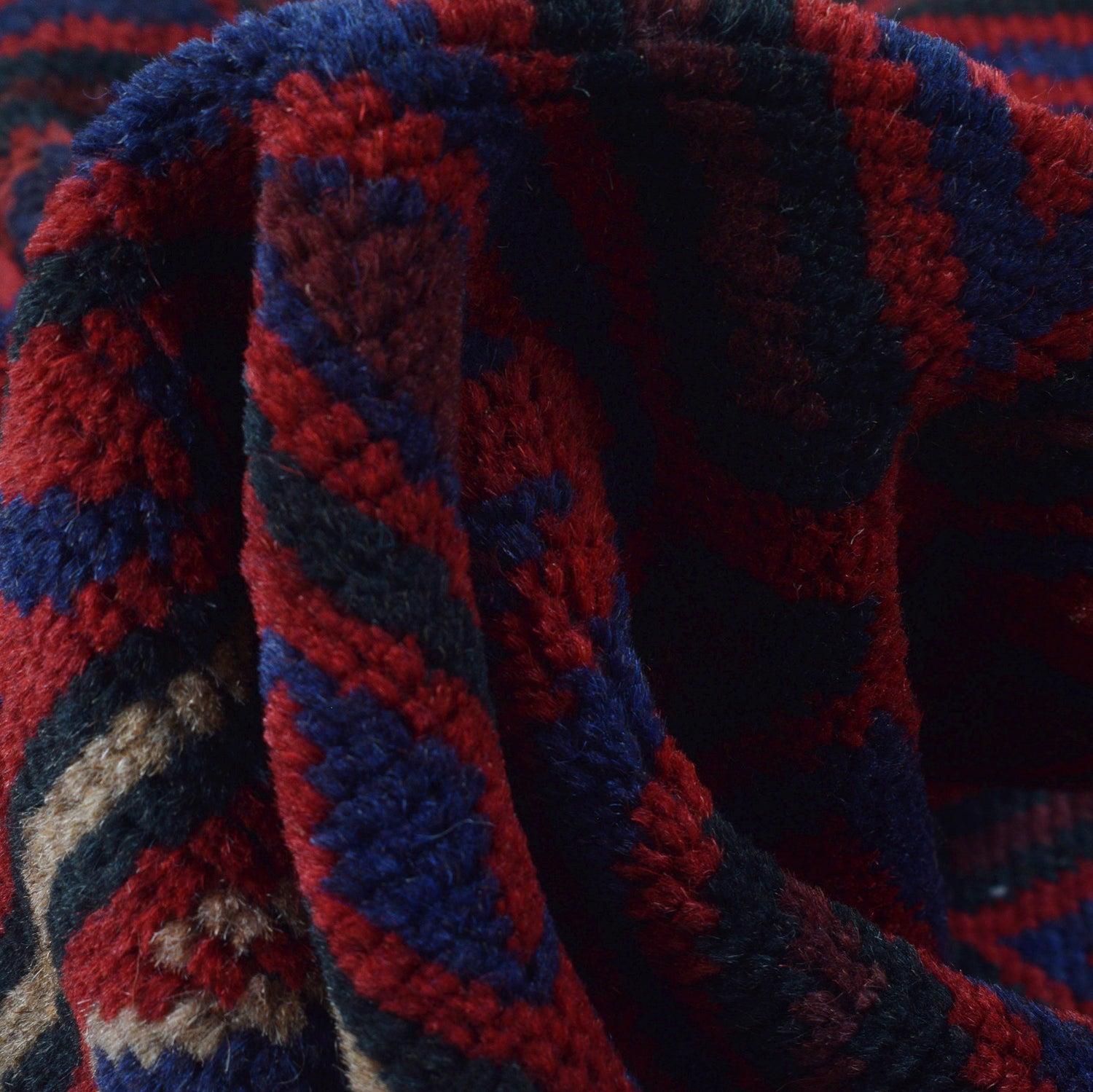 Hand Knotted Baluchi Rug 5' 3" x 7' 5" ft / 159 x 225 cm - No. B23681