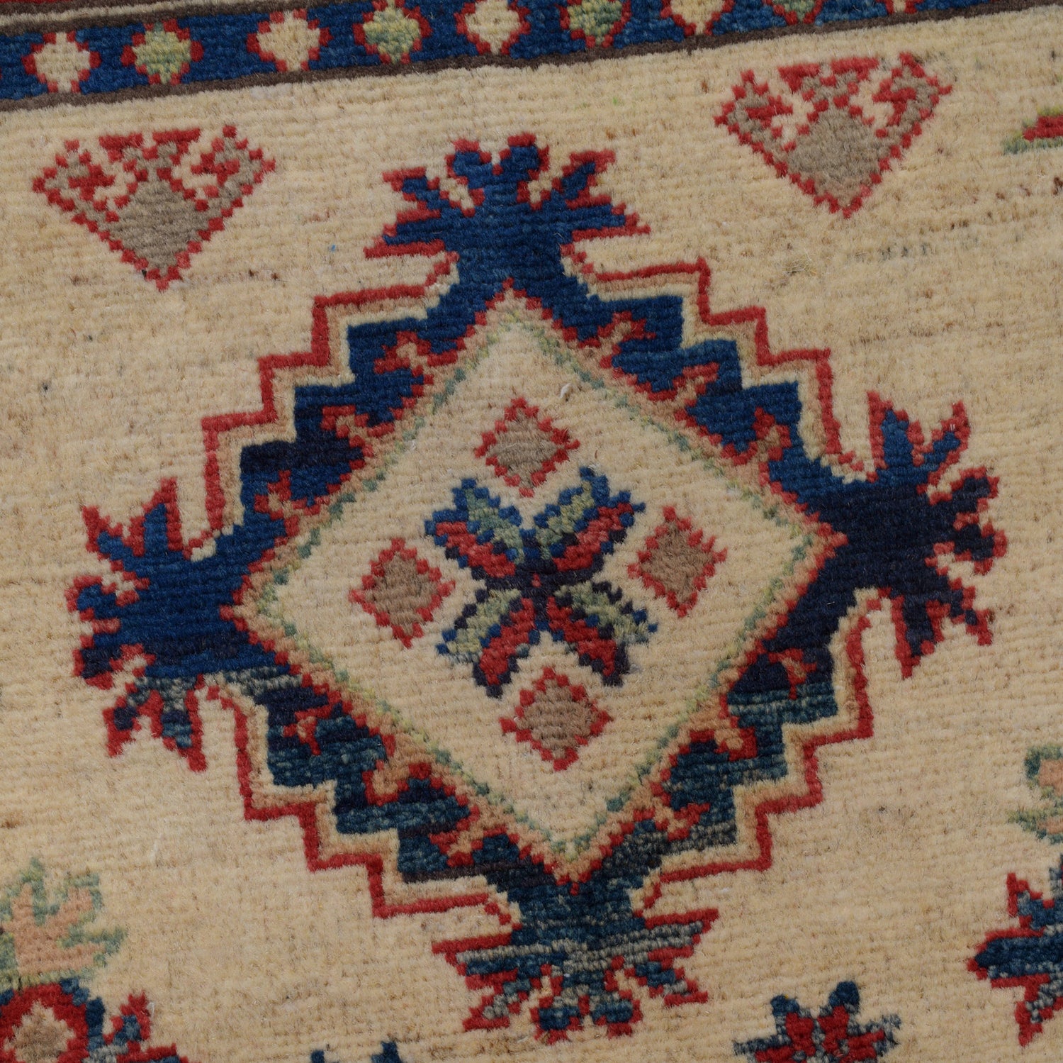 Oriental Kazak Rug 3' 4" x 4' 10" ft / 102 x 148 cm - No. B26354