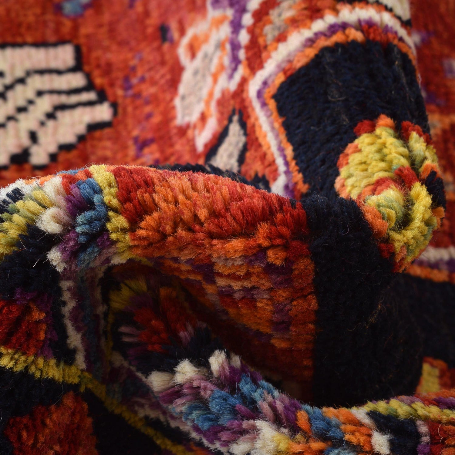 Handmade Sherazi Area Rug 5' 8" x 8' 0" ft / 173 x 243 cm - No. B29776