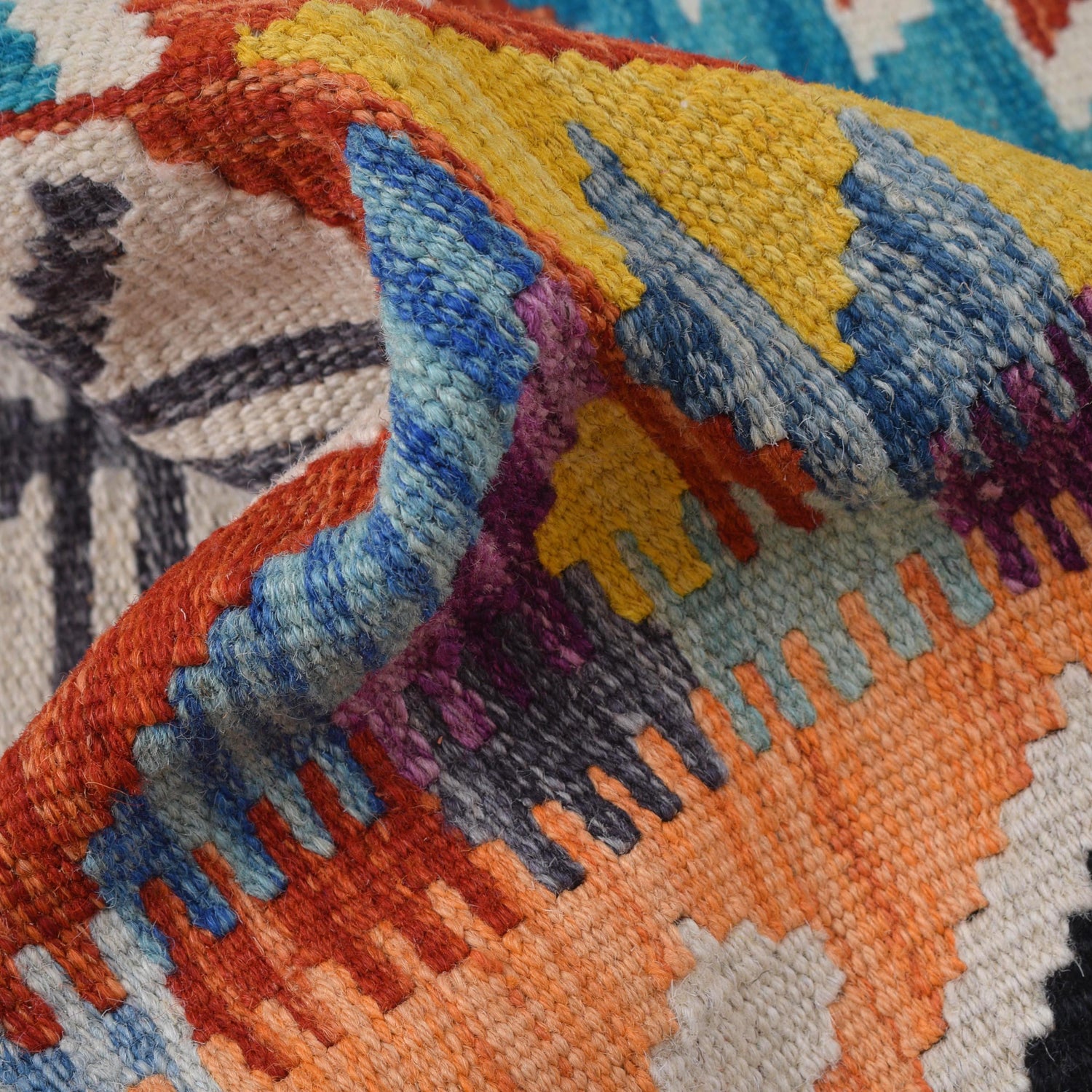 Short Chobi Kilim Runner 2' 0" x 6' 6" ft / 62 x 197 cm - No. B30525