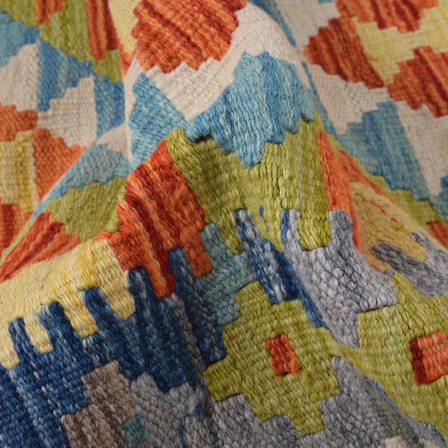 Short Chobi Kilim Runner 2' 2" x 6' 3" ft / 66 x 191 cm - No. B30528