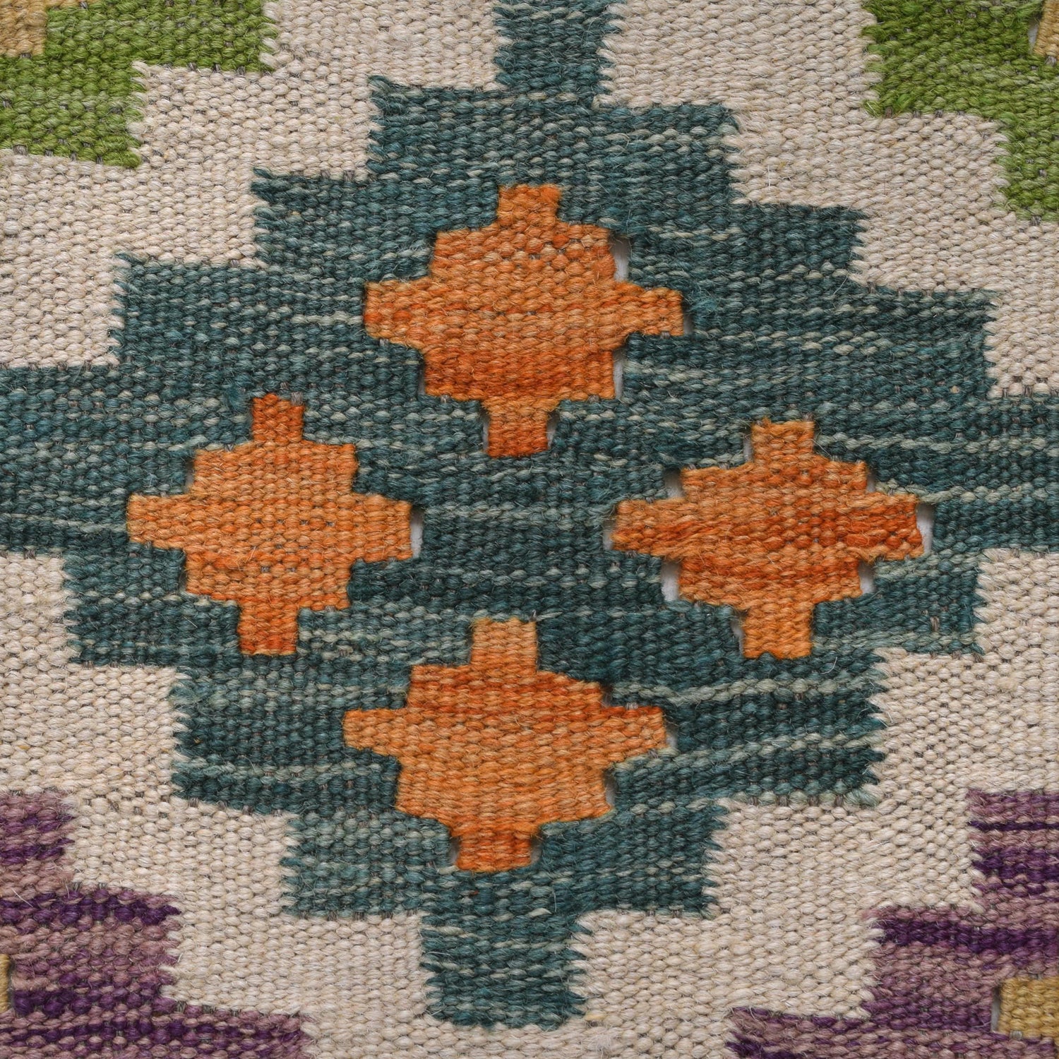 Short Kilim Runner 1' 8" x 5' 1" ft / 50 x 156 cm - No. B30621