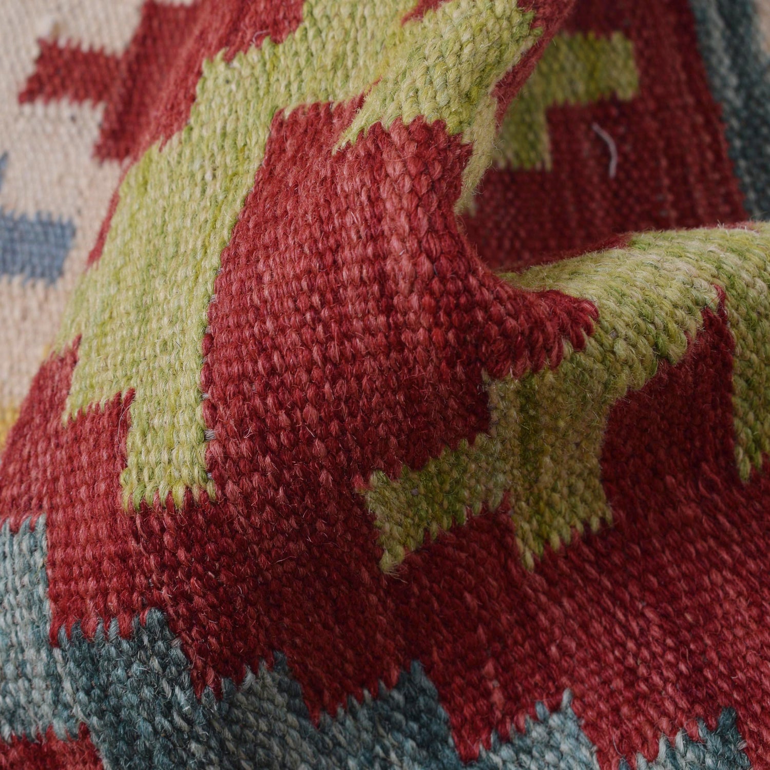 Short Kilim Runner 1' 8" x 4' 11" ft / 50 x 149 cm - No. B30622