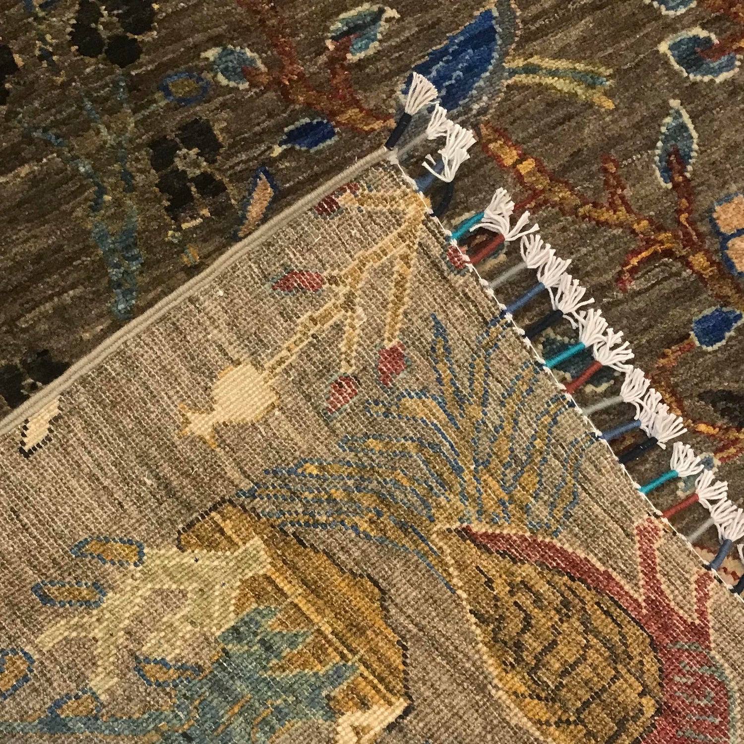 Shikargah Wool Carpet 5' 9" x 7' 9" ft / 175 x 237 cm - No. B31330