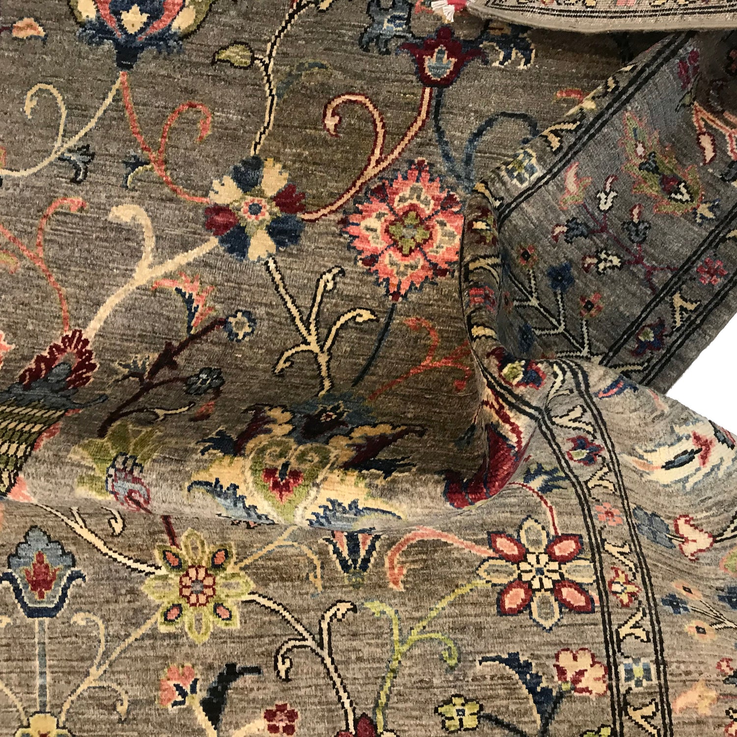 Handmade Sultani Area Rug 5' 4" x 7' 9" ft / 162 x 236 cm - No. B31441