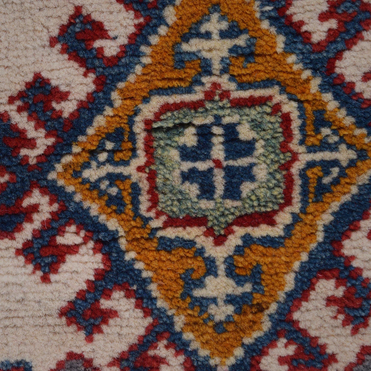 Oriental Kazak Runner Rug 2' 8" x 6' 6" ft / 80 x 197 cm - No. B33076