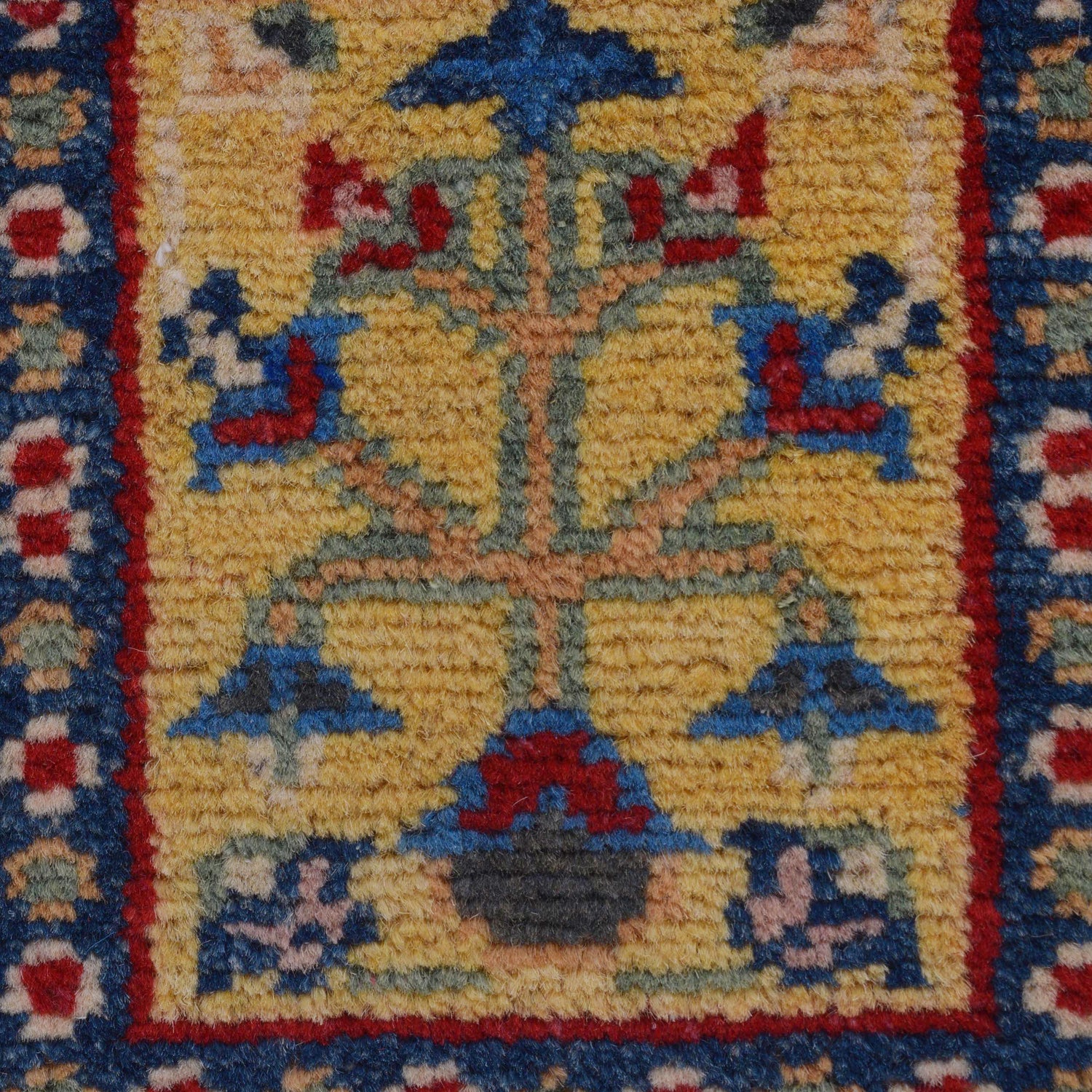 Oriental Bakhtiar Area Rug 2' 8" x 9' 8" ft / 81 x 294 cm - No. B33092